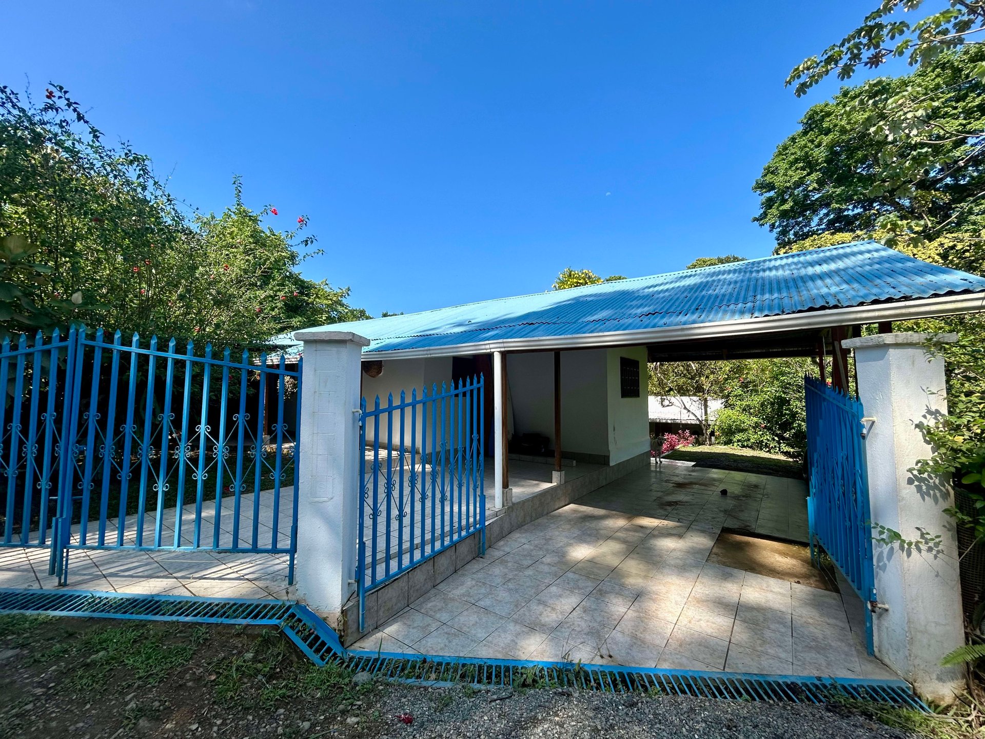 Surfer's Dream in Ojochal; 3 Bedrooms, 2 Bathrooms with Pool and River Access