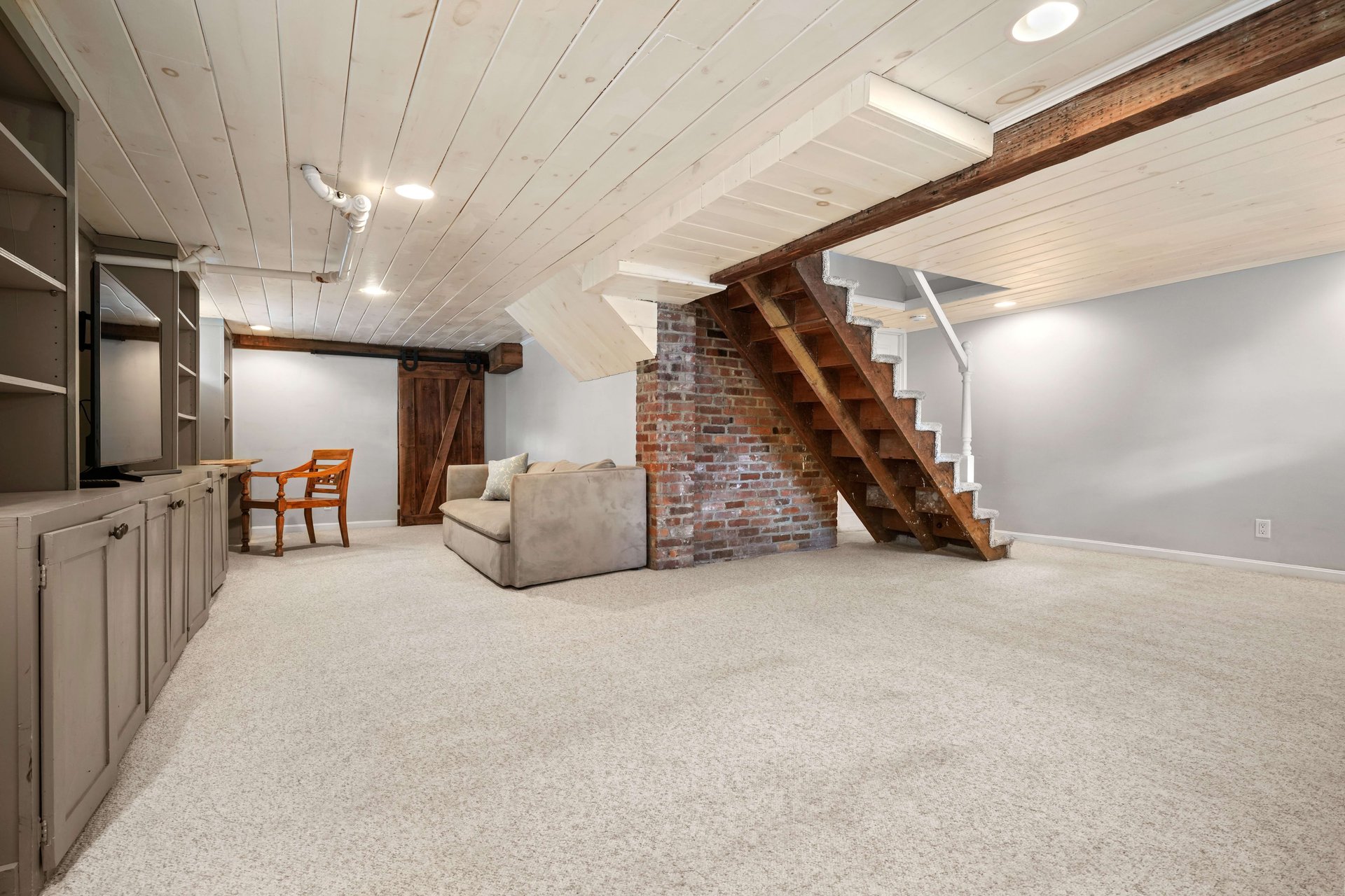 21 Lantern Ln