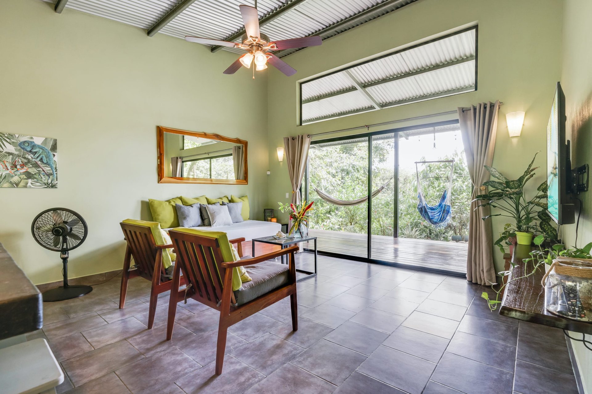 Tropical Villas on 11 Acres of Jungle. Great Location for a Retreat!