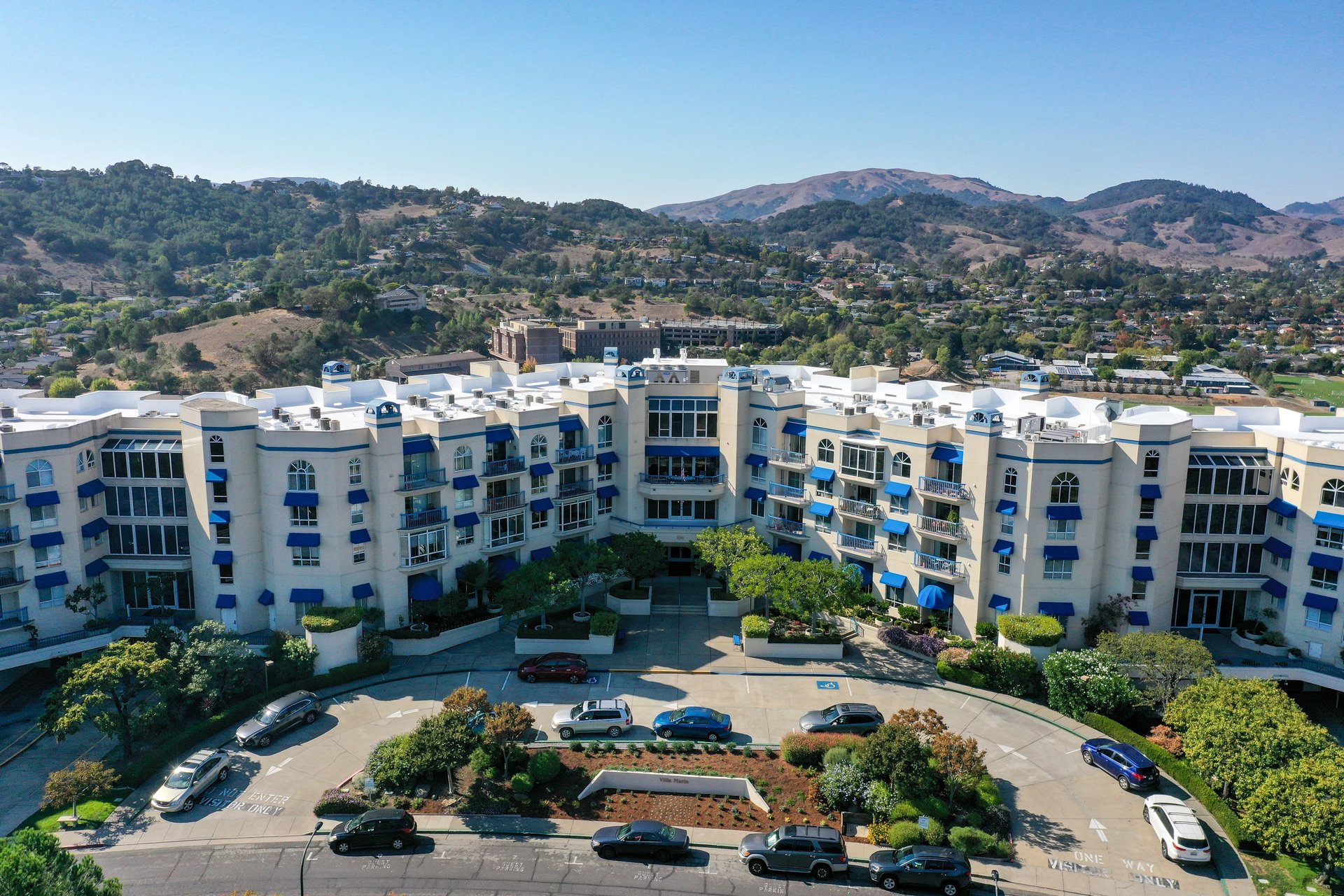 100 Thorndale Drive Unit: 122