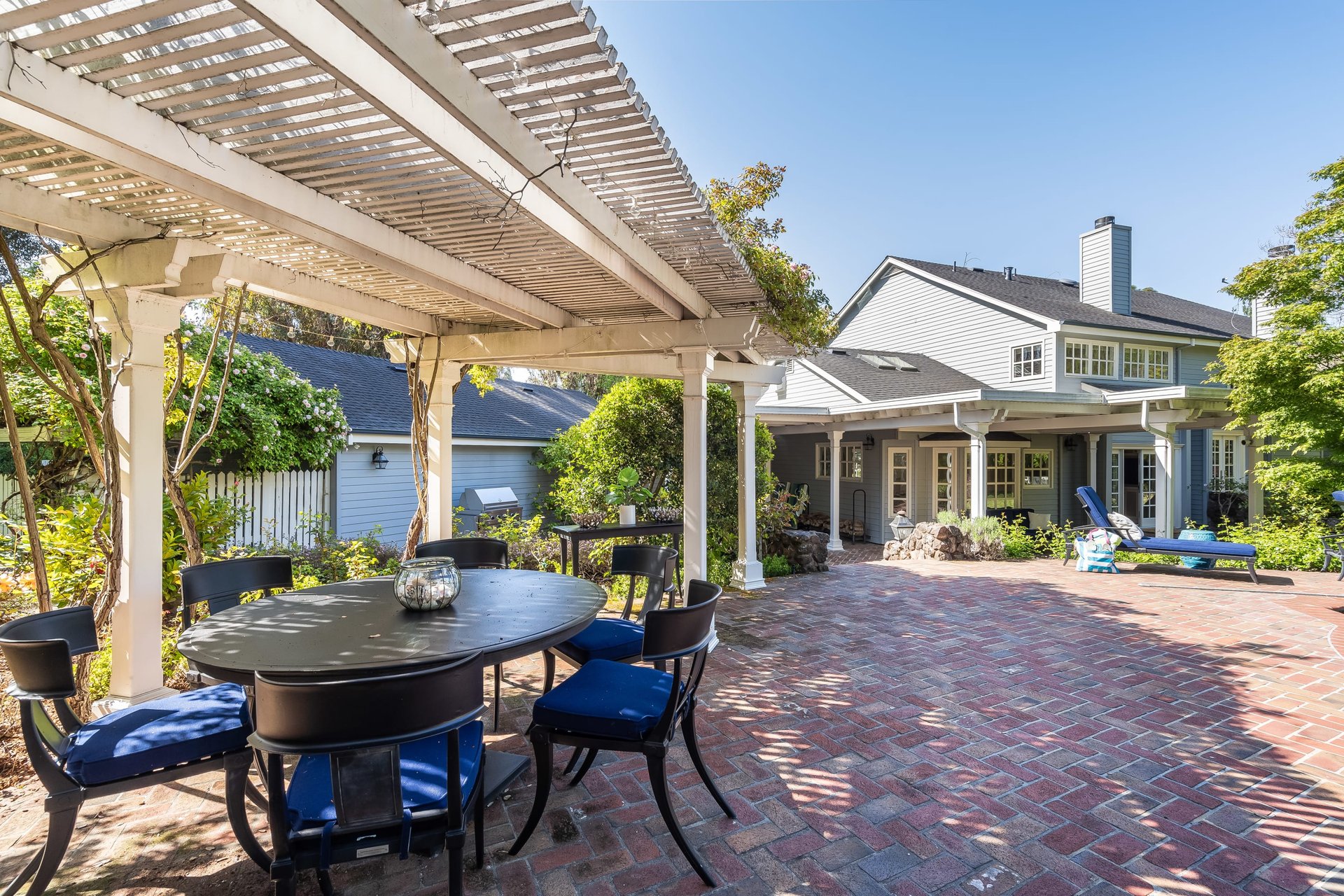 280 Ridgeway Road