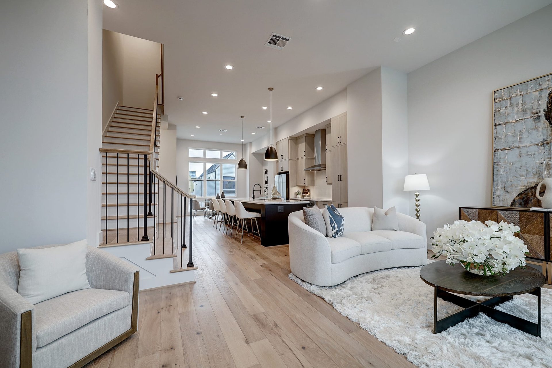 2111 Emancipation Avenue