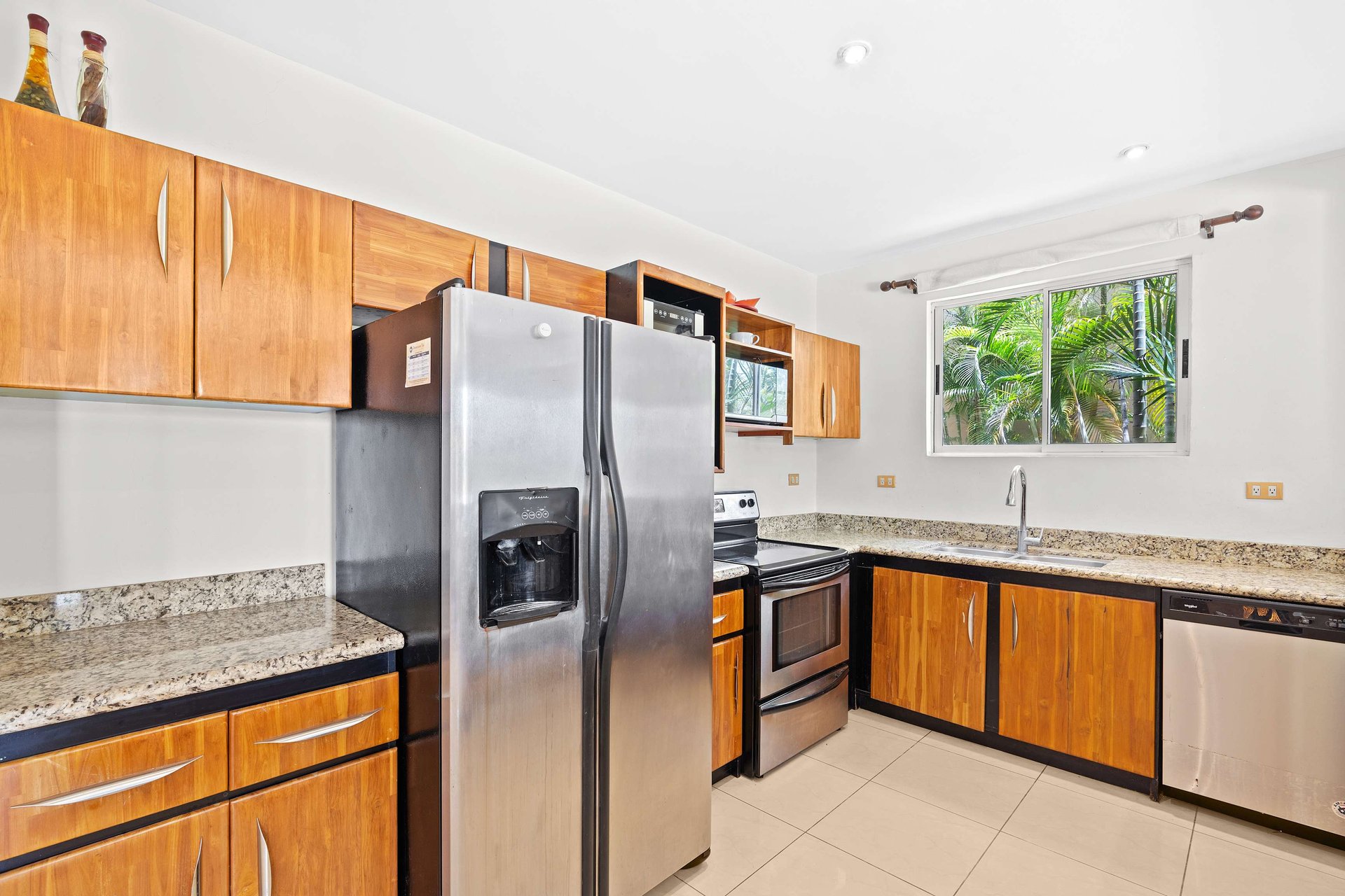 Maison Blanche | Exquisite condo in the exclusive gated community of Altos de Flamingo