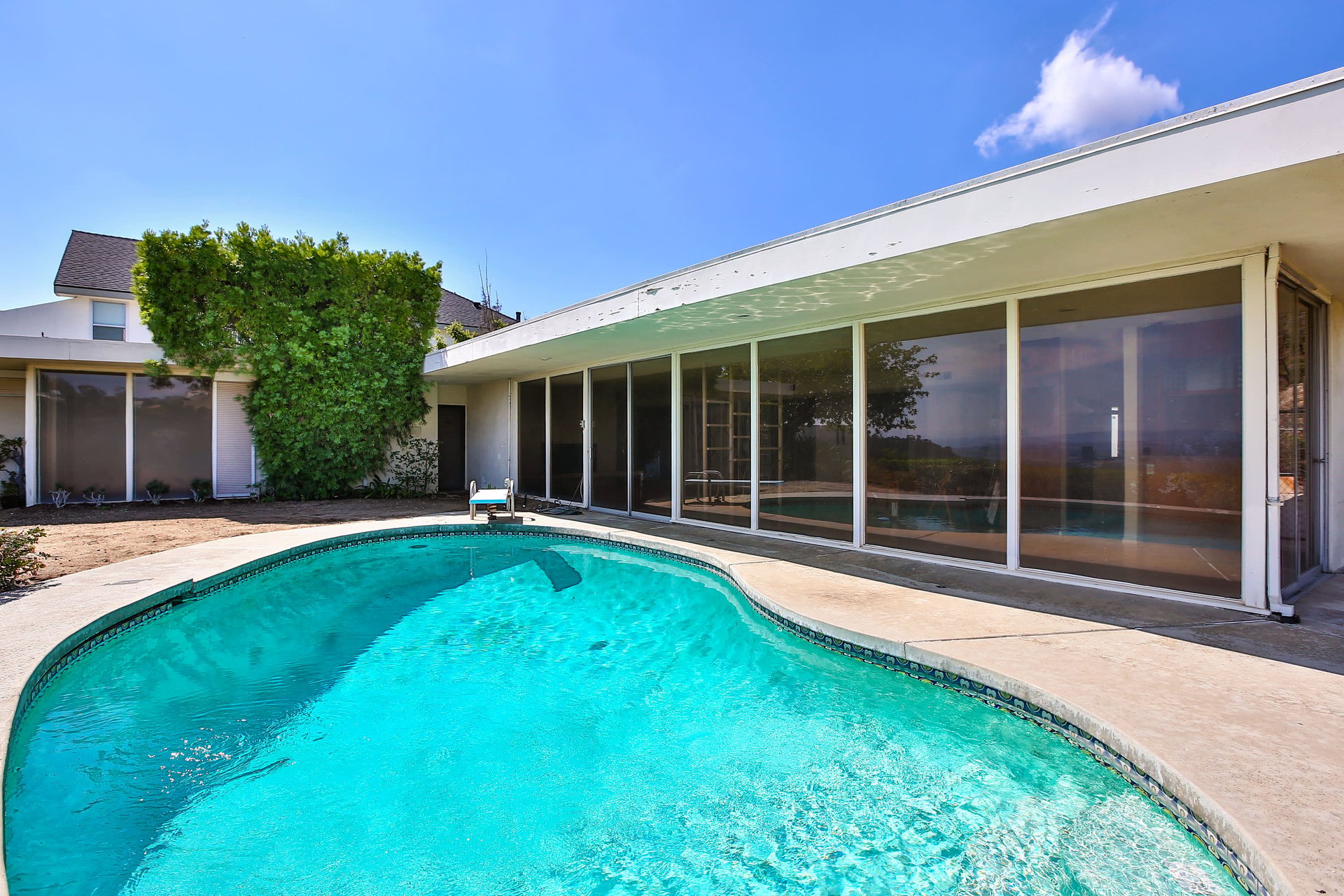 1394 Casiano Rd