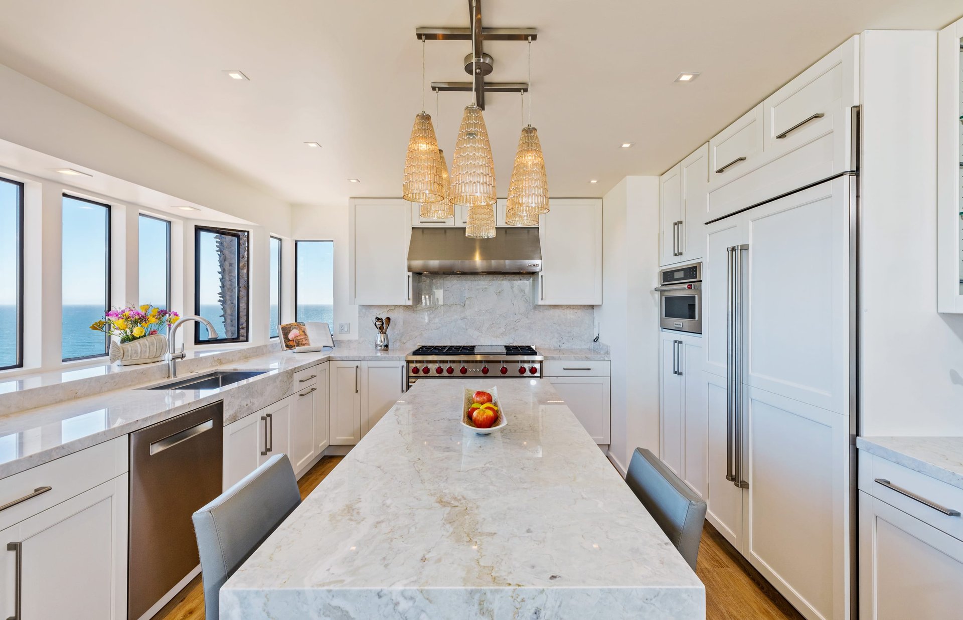 3989 VILLA COSTERA
