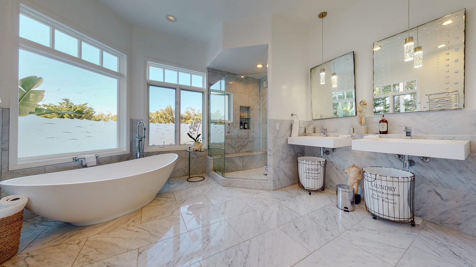 Prestigious Broad Beach Home