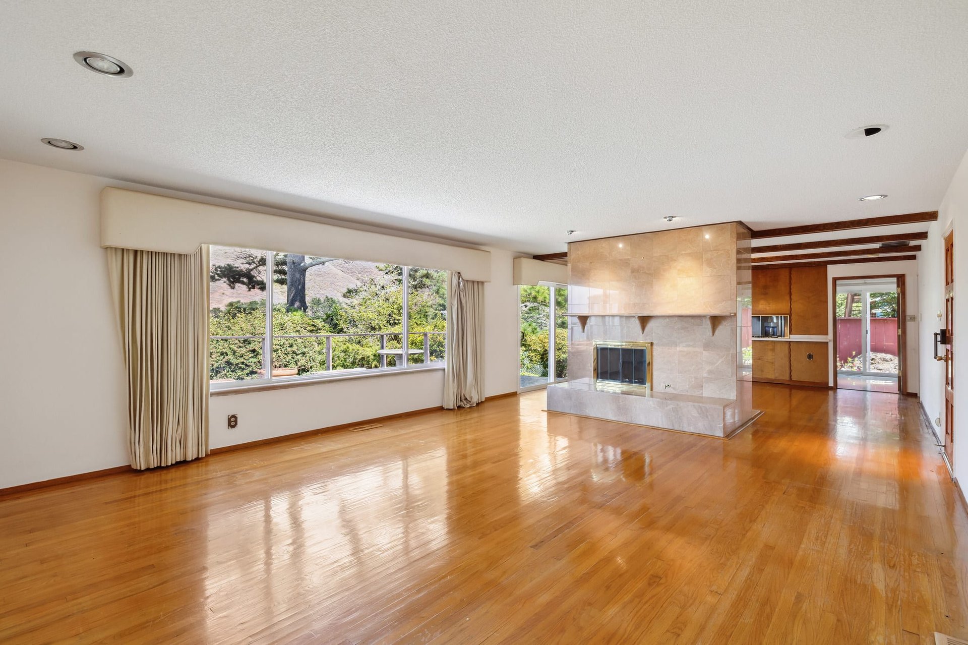 555 Talbot Ave