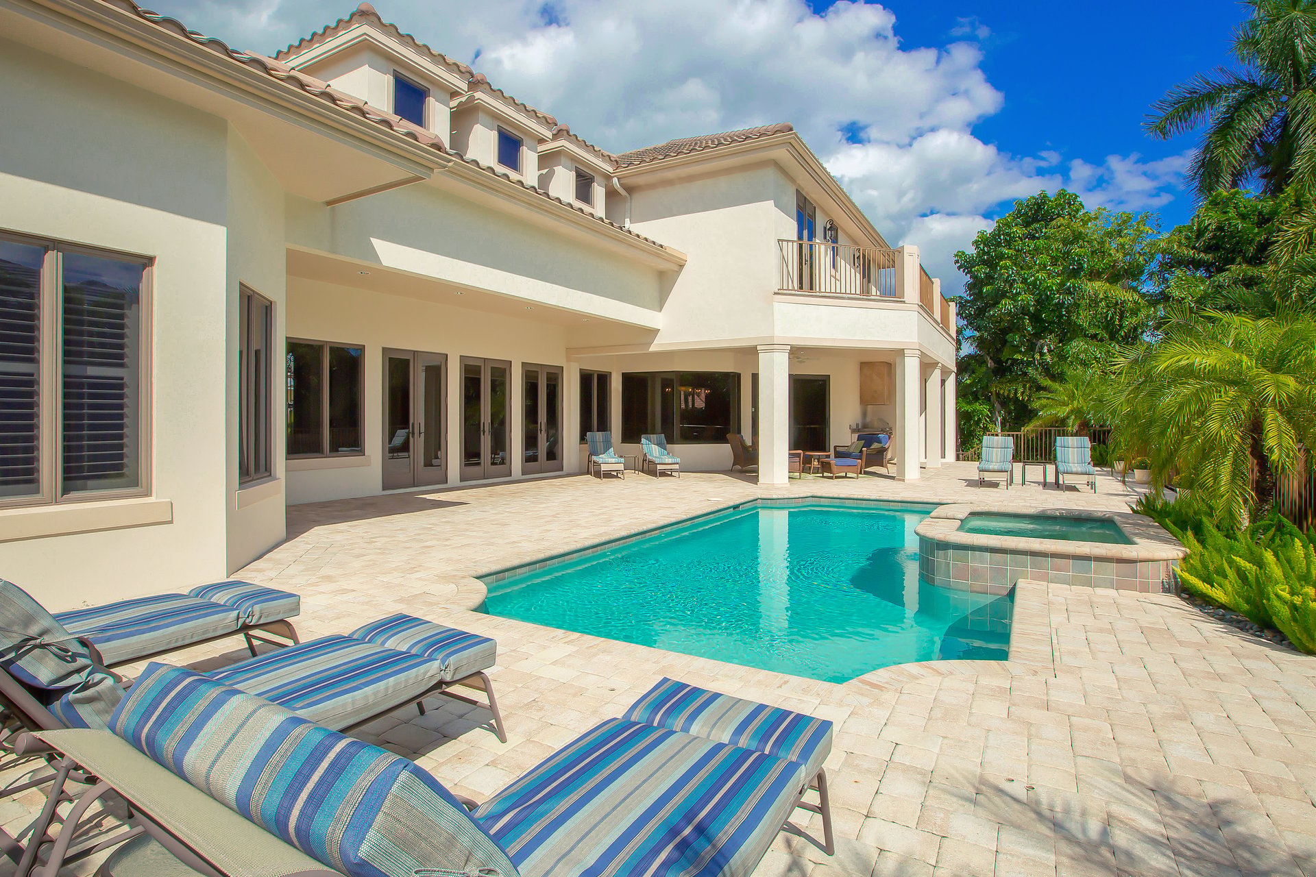 606 Binnacle Dr