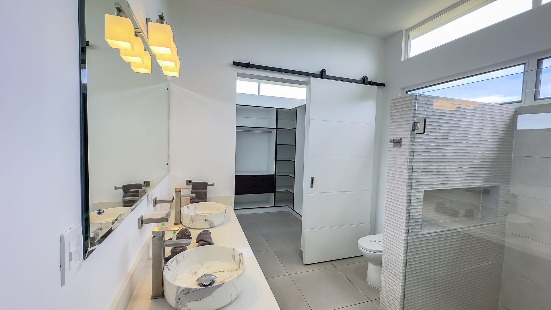 Uvita Paradise Brand New 3 Bedroom, 2.5 Bathroom Modern Home