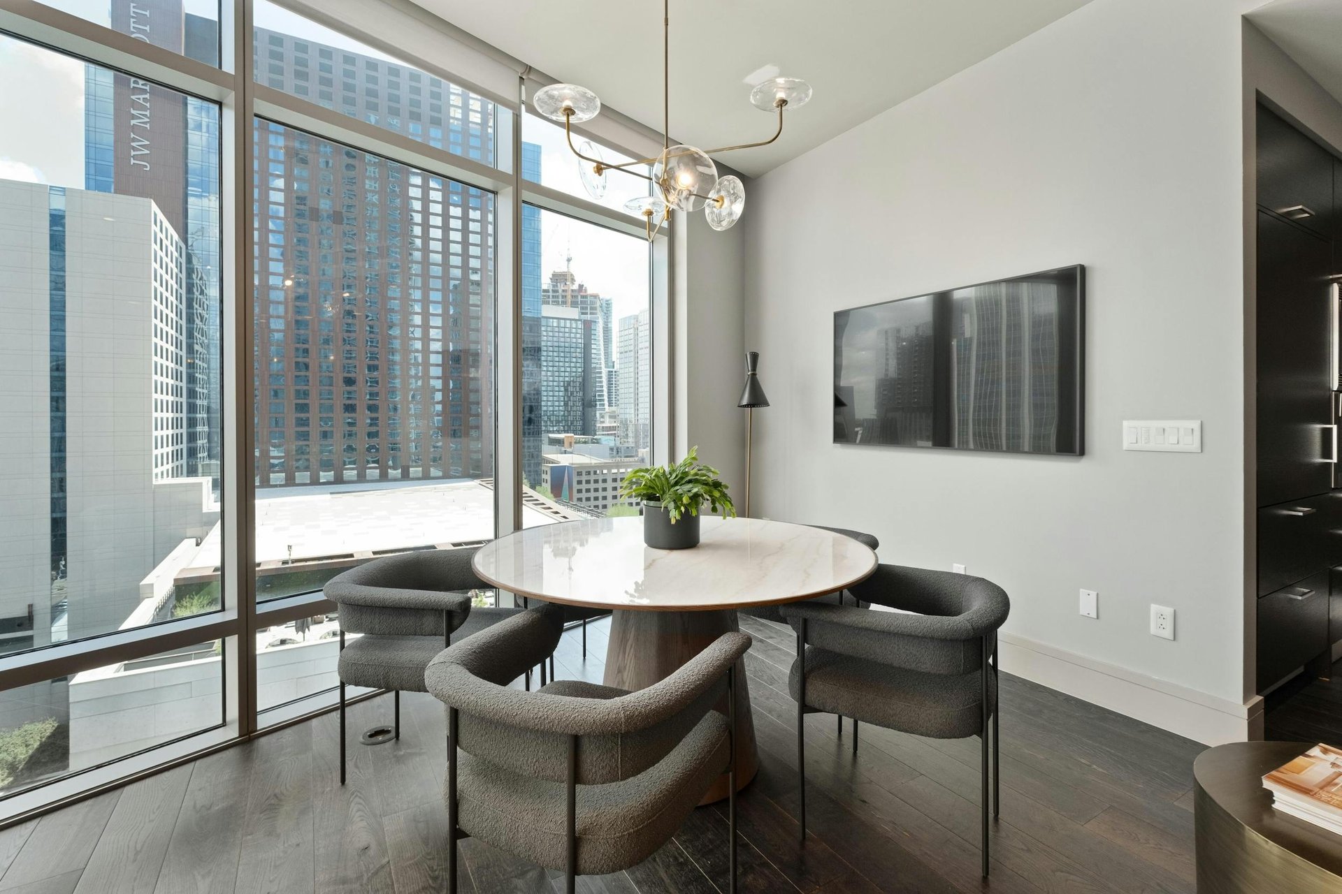 200 Congress Ave #15D 