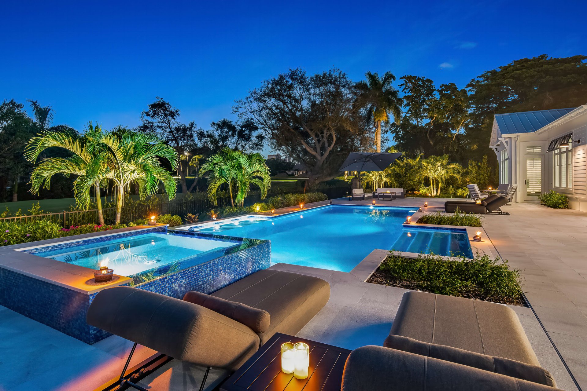 PELICAN BAY