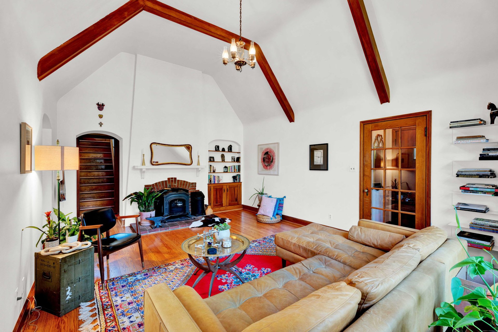 425 W. WOODLAND STREET