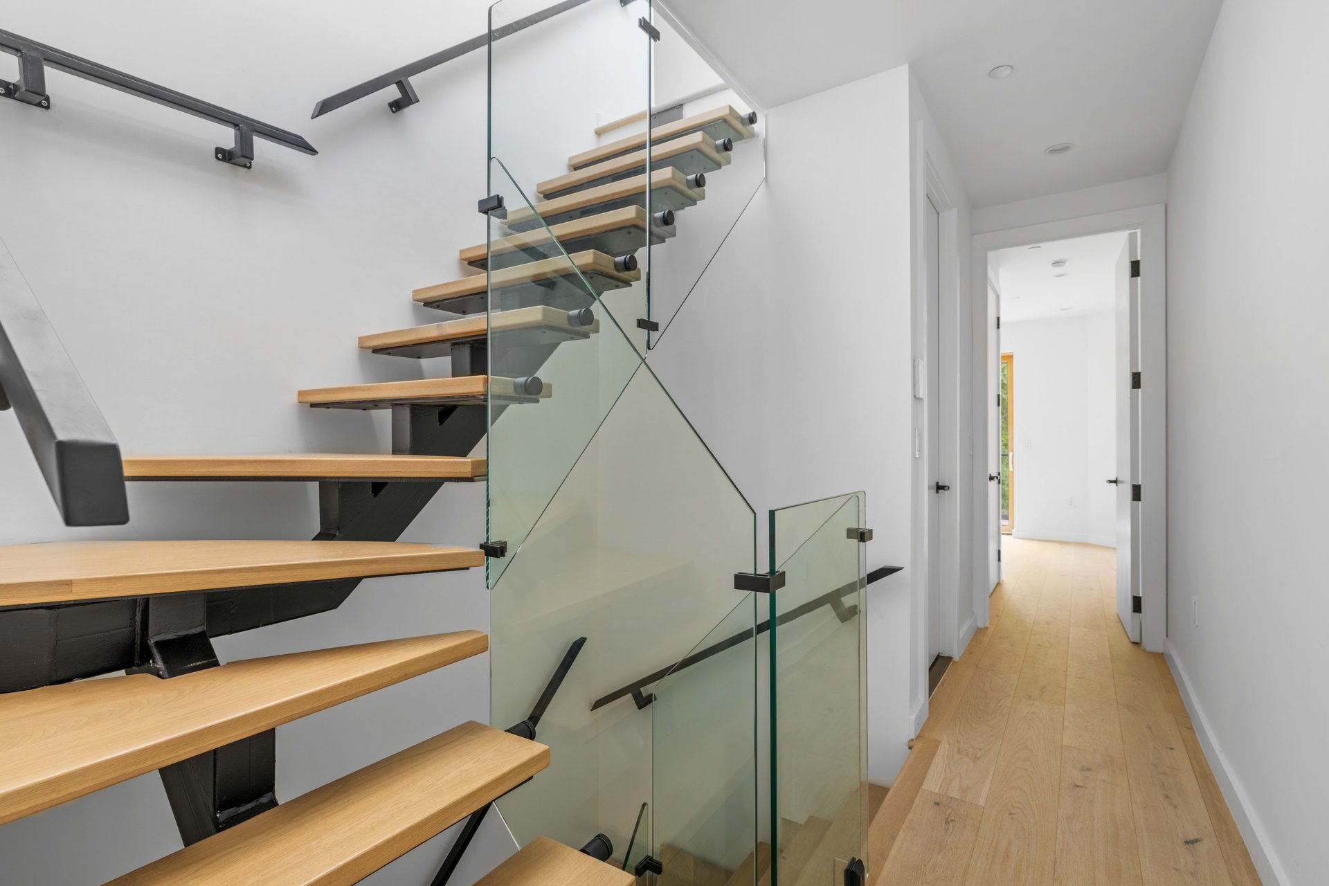 545 Lexington Ave, Unit 2