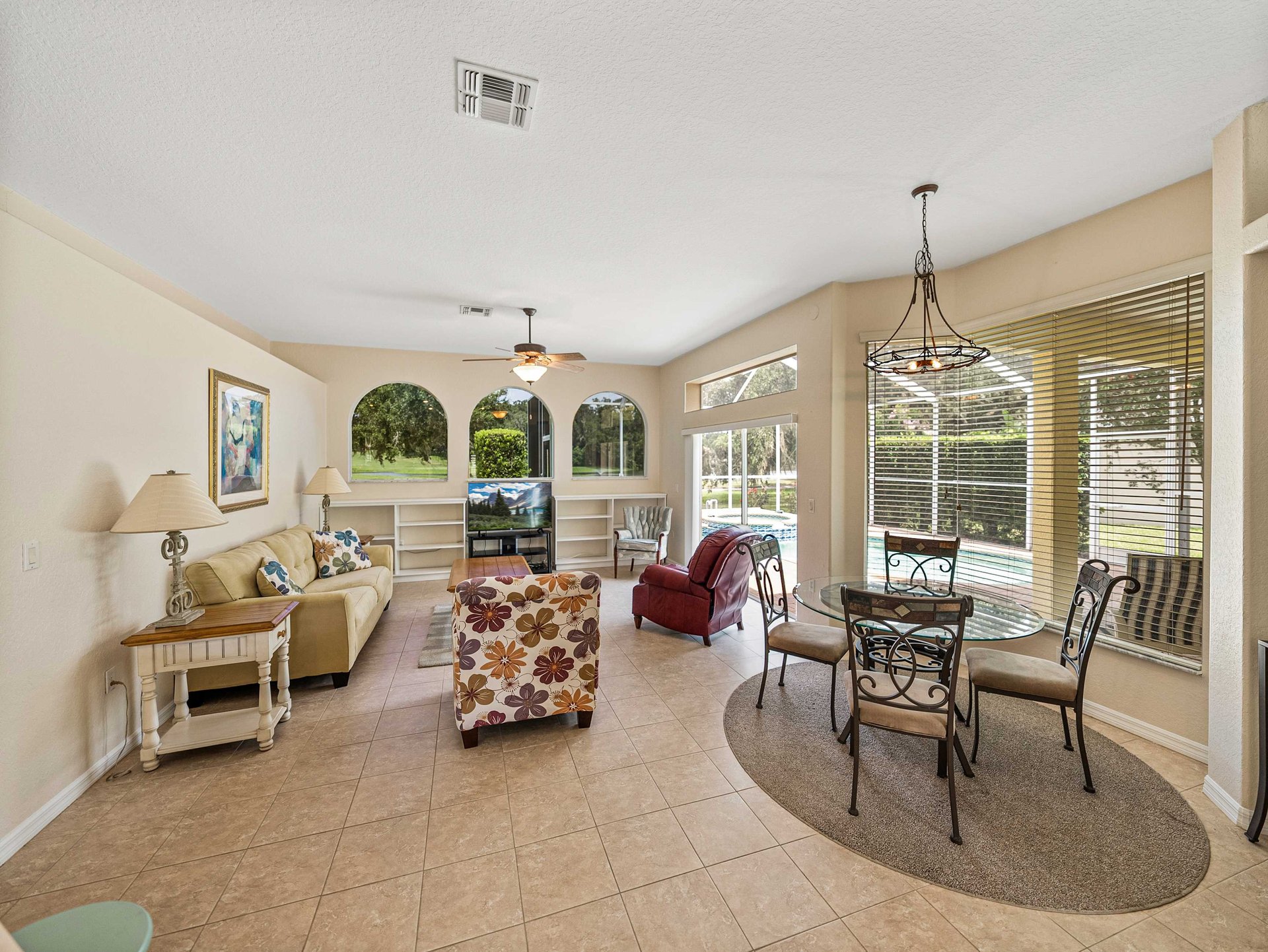 12427 FOREST HIGHLANDS DR