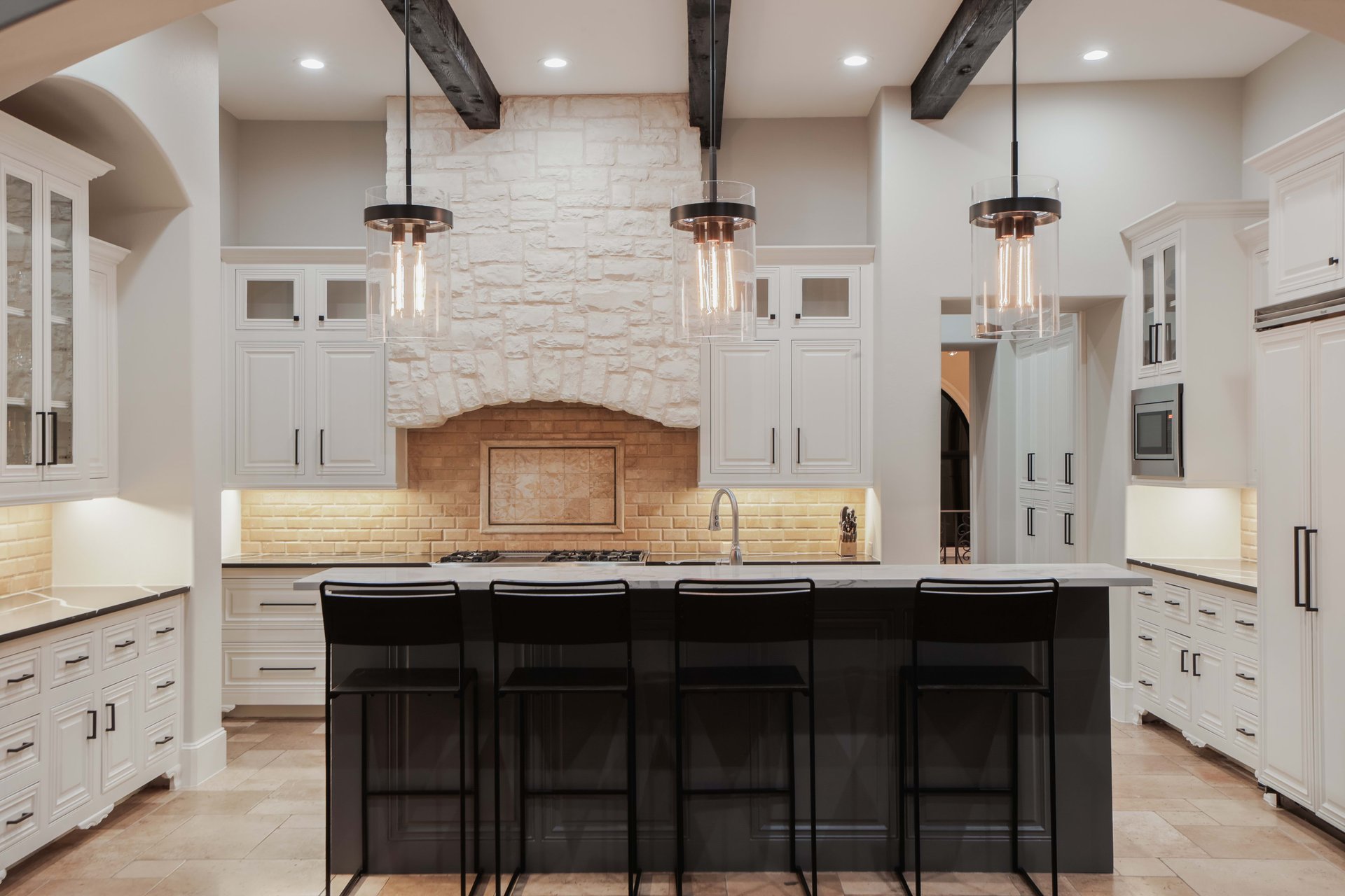 916 Barton Creek Blvd