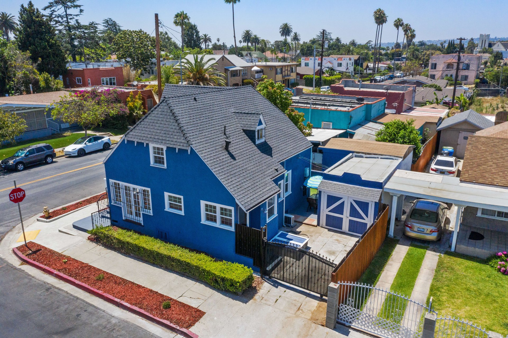 Light and Bright Remodeled Country English in Mid Los Angeles!
