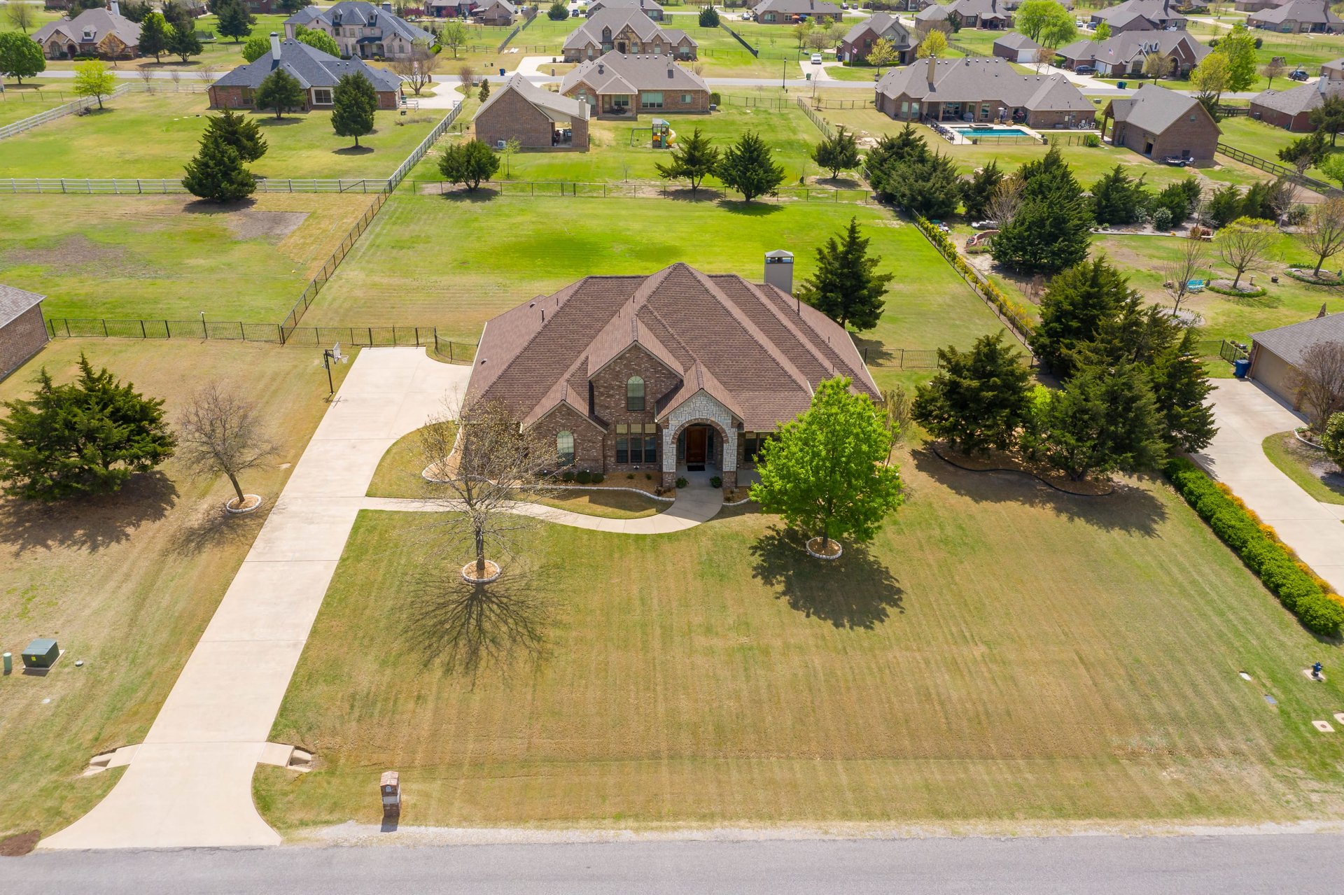 2923 Forest Drive