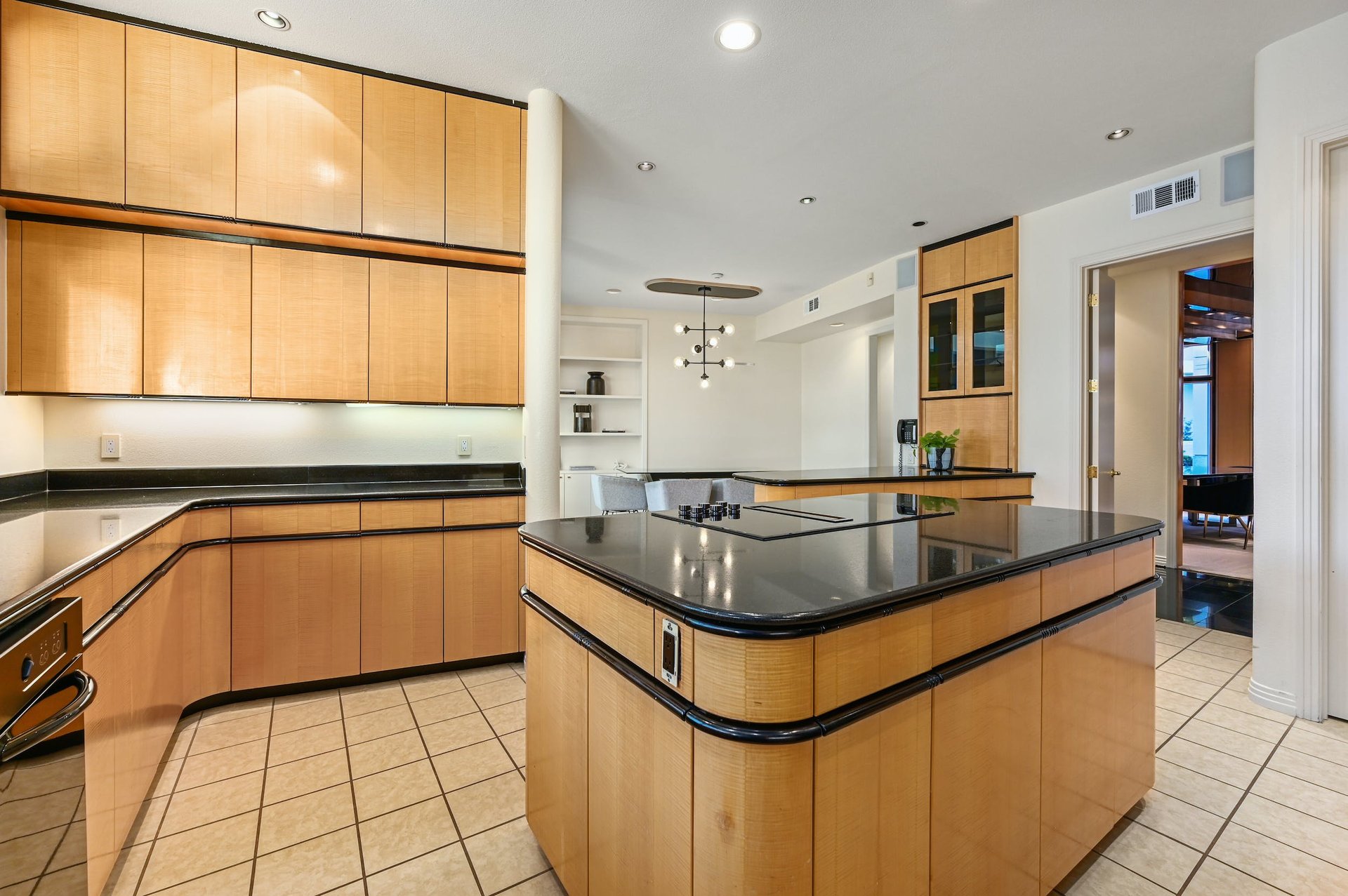 3511 Westlake Drive