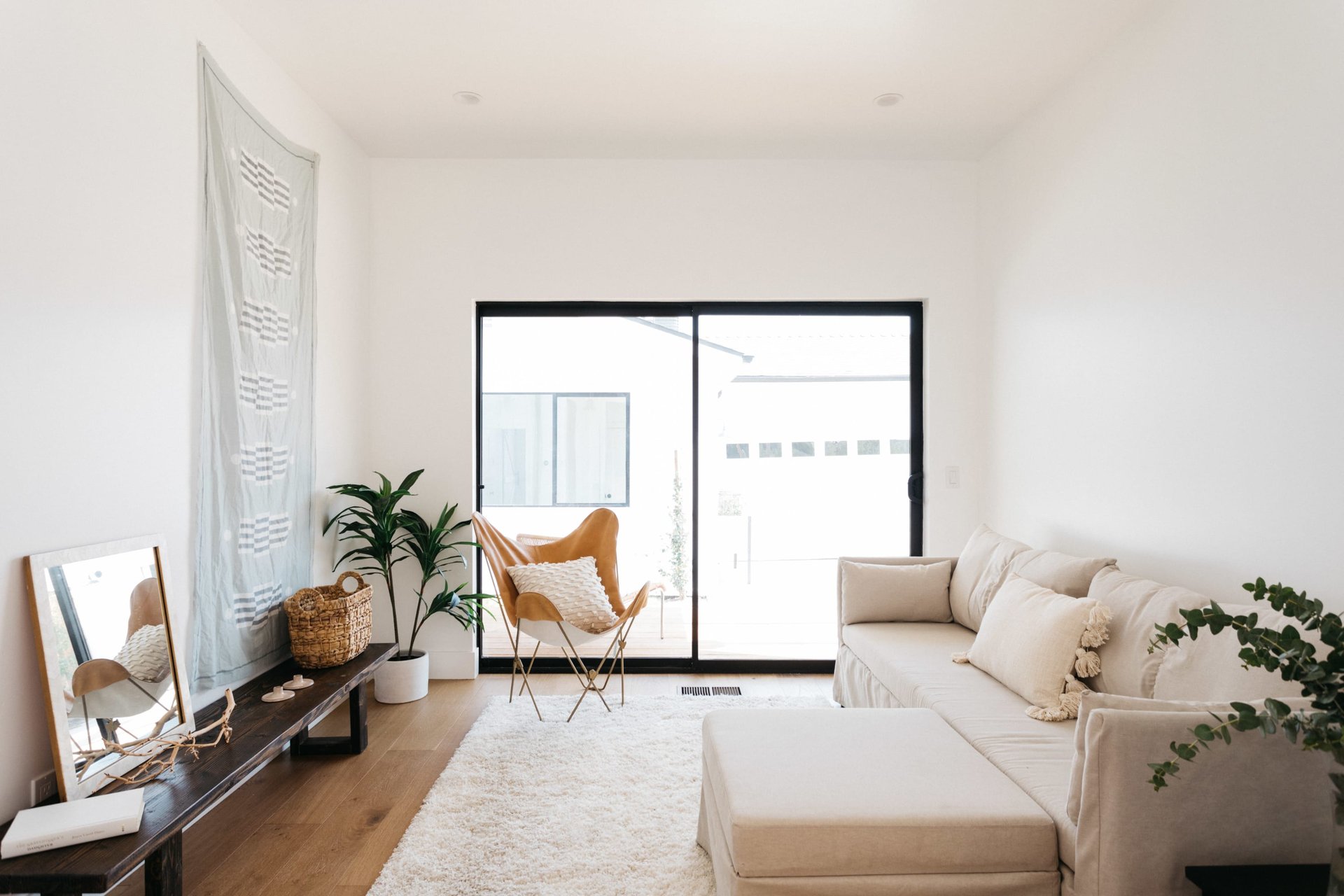 A modern farmhouse compound  in creative Frogtown