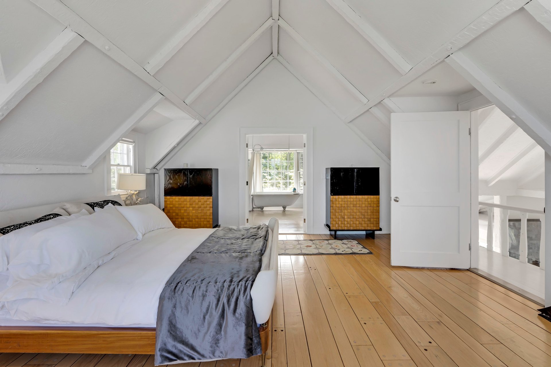 Crescent Beach Waterfront Stunner in Shelter Island