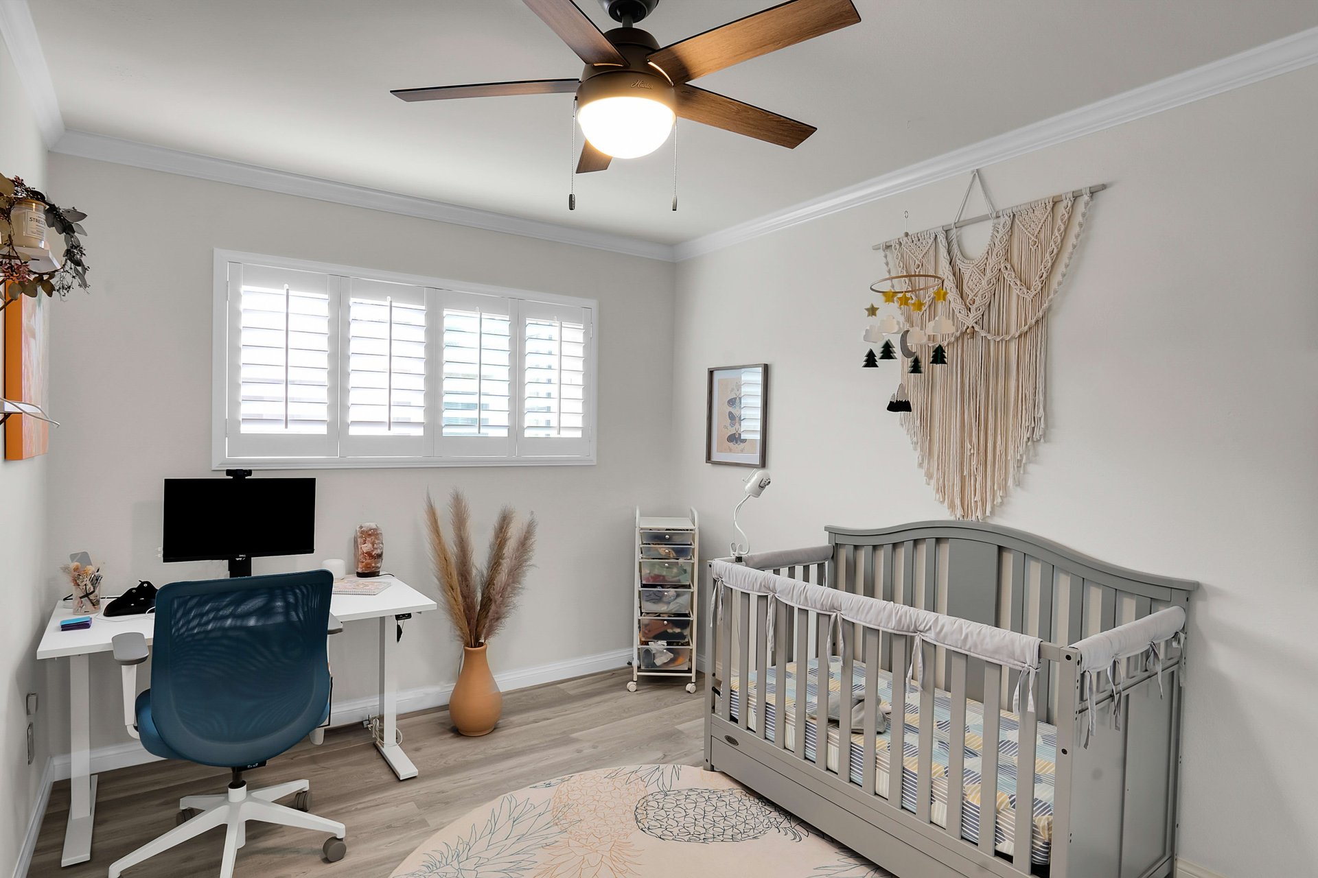 400 W Riverside Drive Unit 4