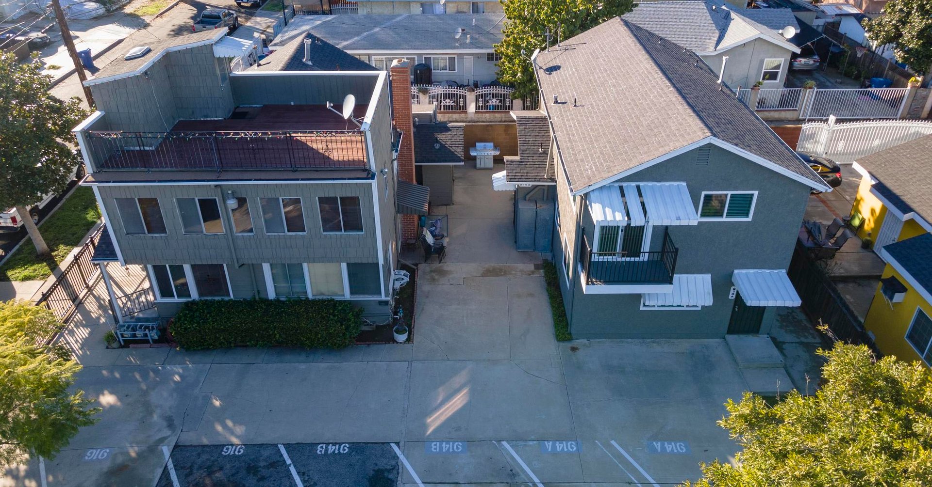 916 W Oliver Street