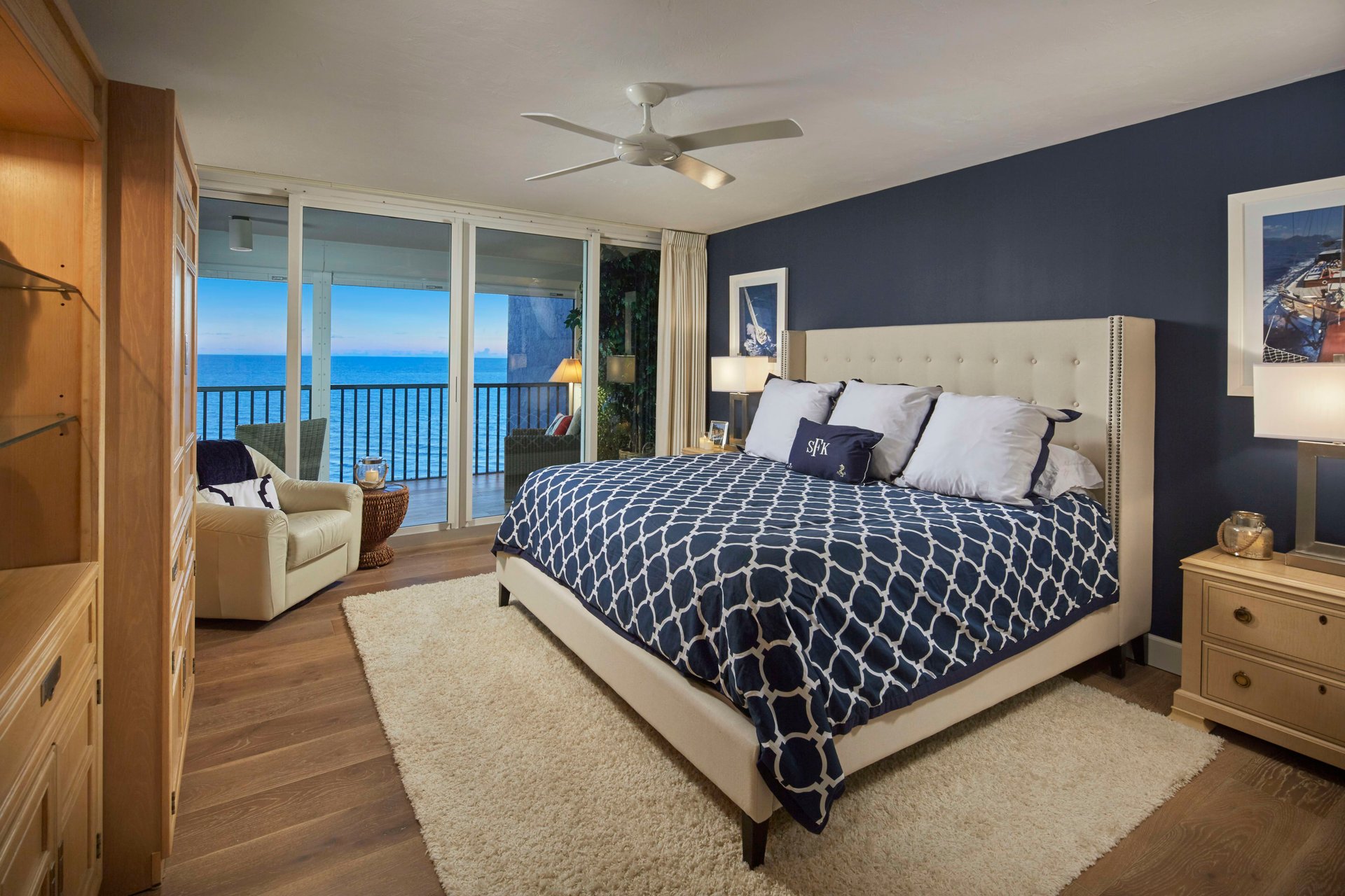 VISTAS 901 AT PARK SHORE
