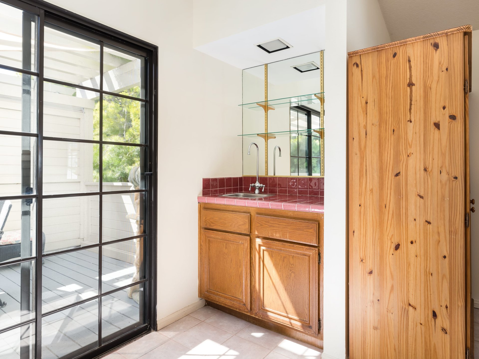 115 S Juanita Avenue A