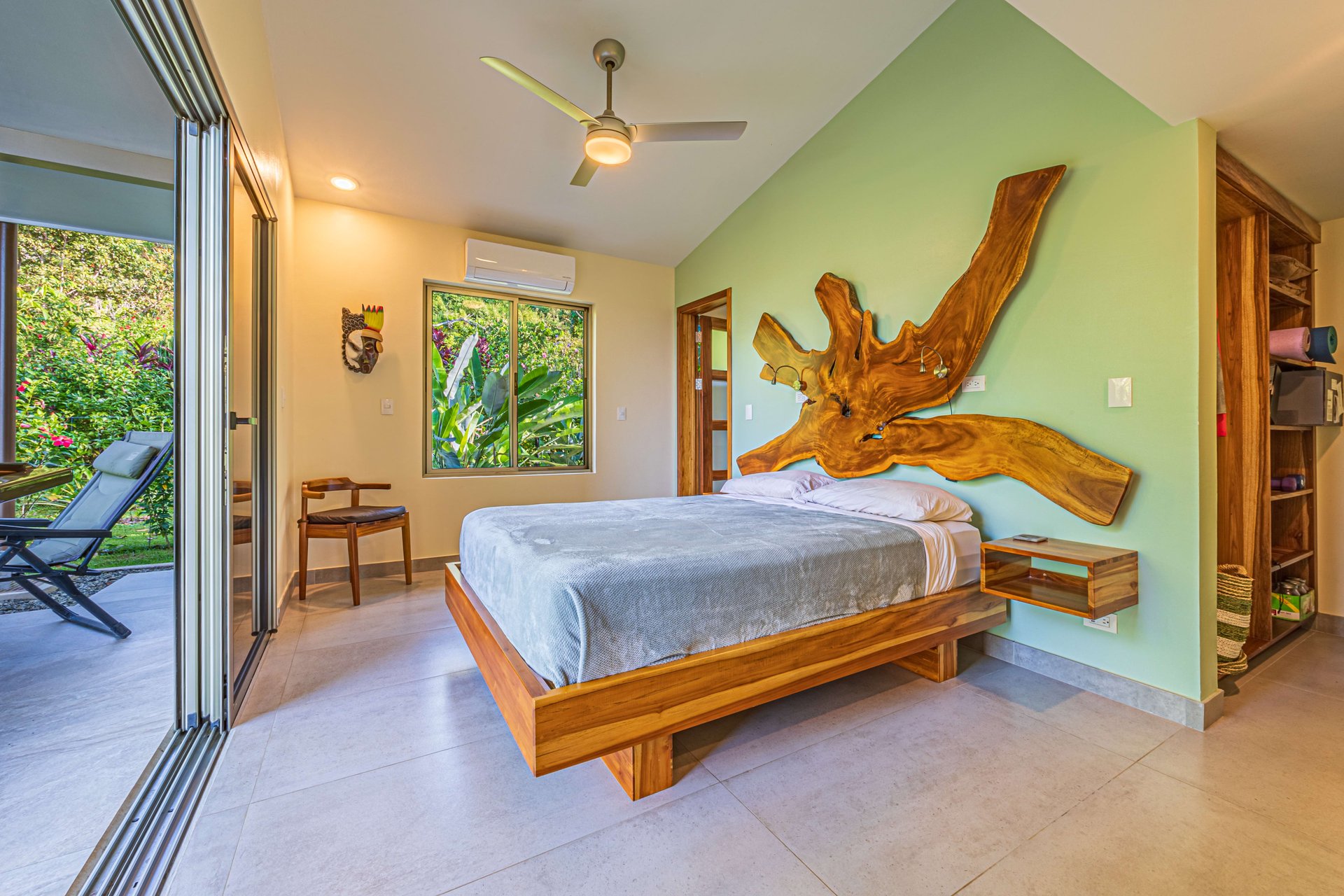 Jaw Dropping Sunset Views , With Easy Access, Private Casa Bella