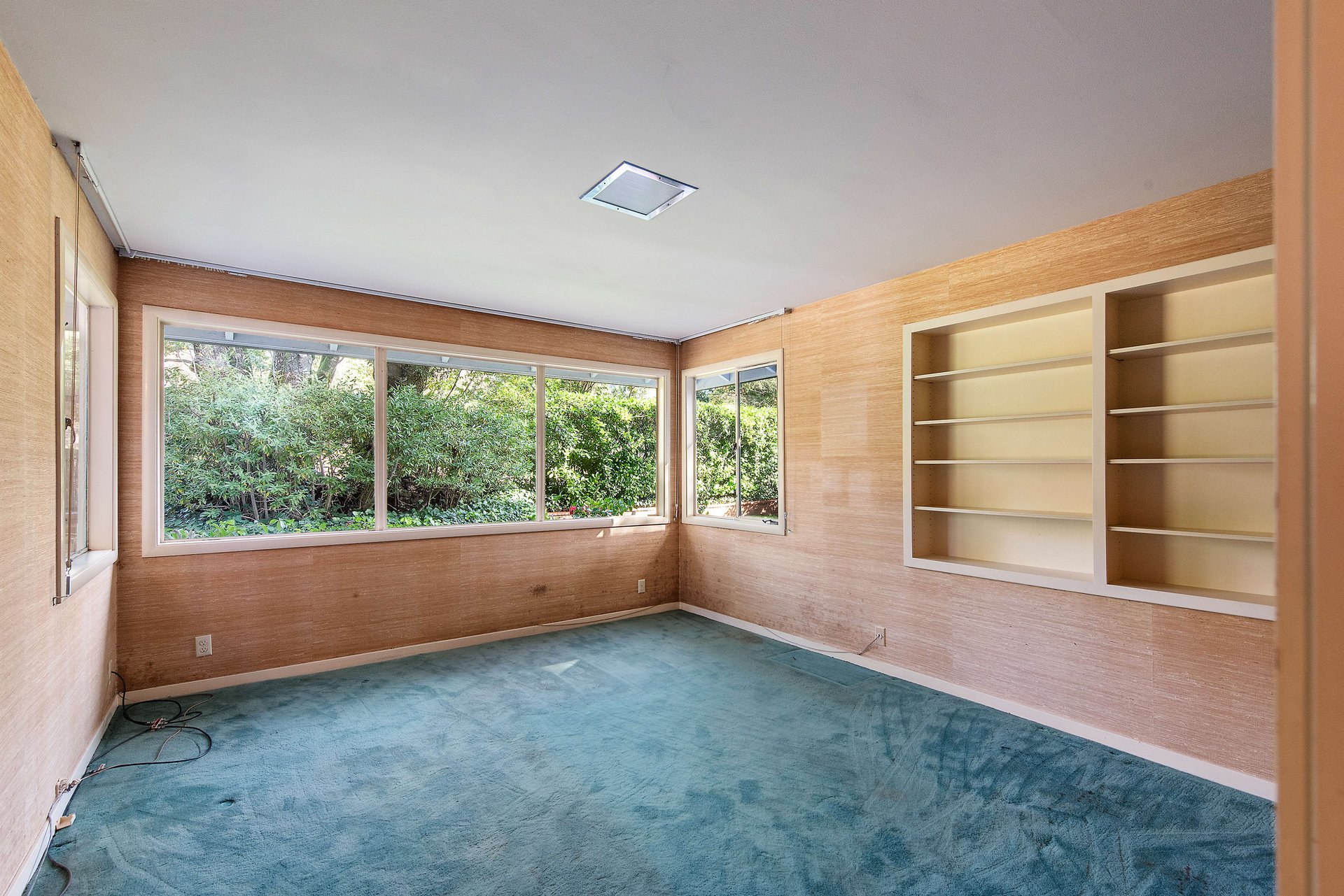 211 Woodland Rd