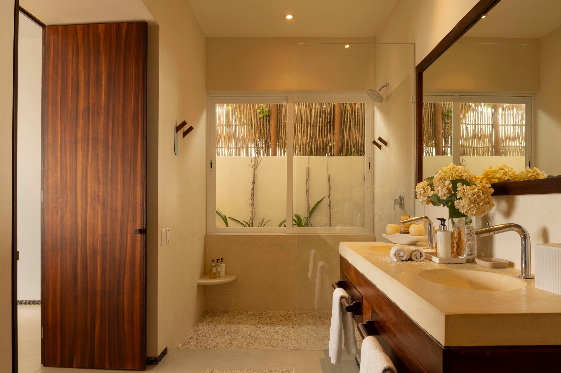 Marea Beachfront Villas E24 