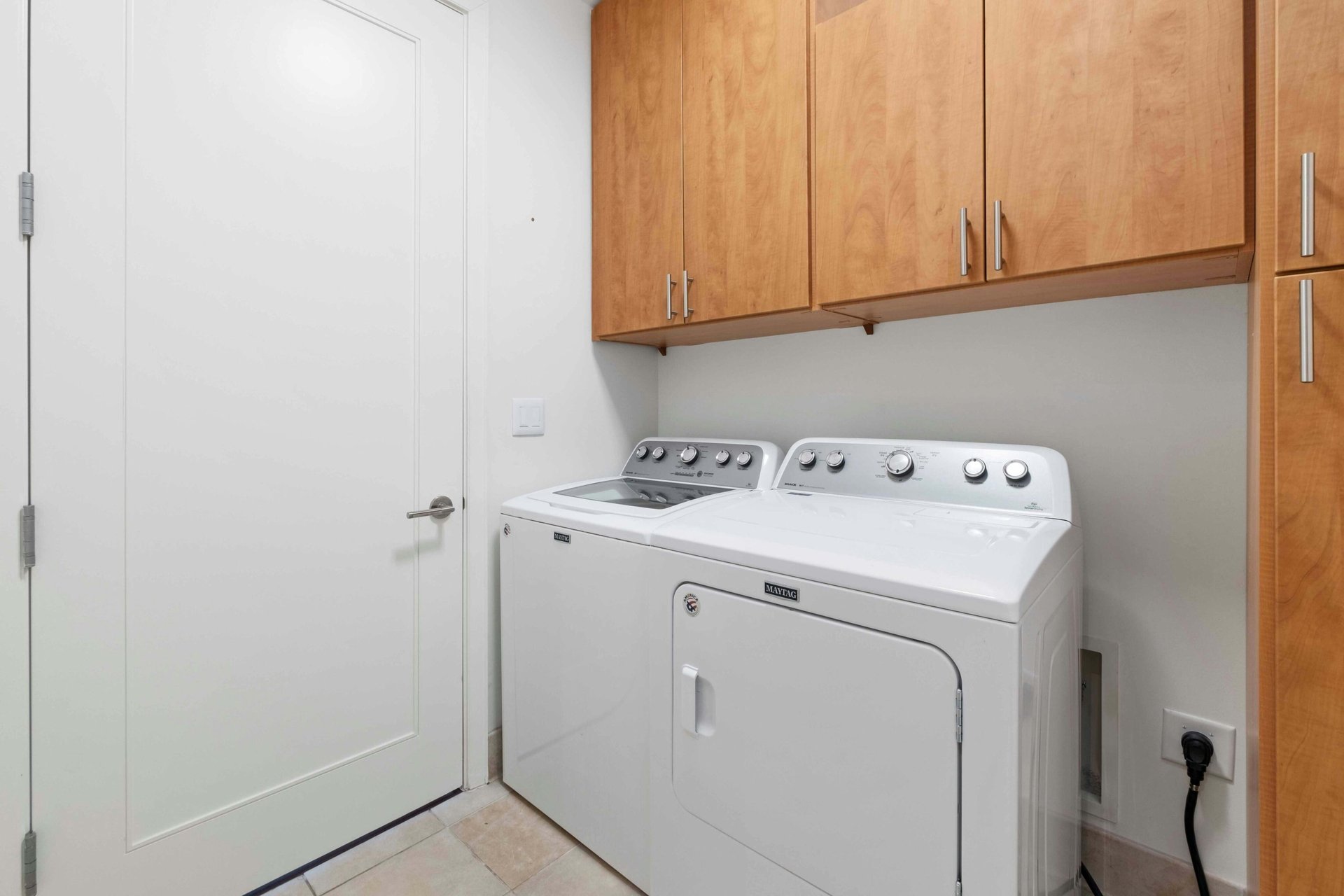 200 Congress Ave #30H 