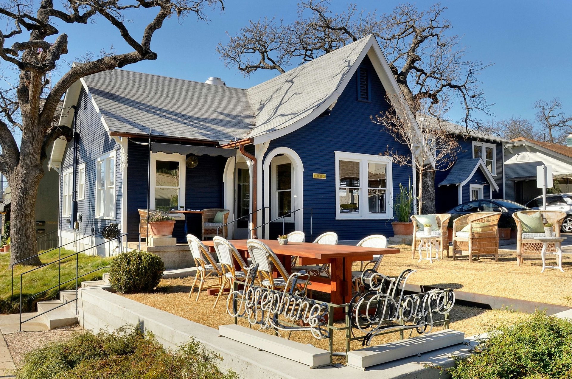 1409 W 9th Street 