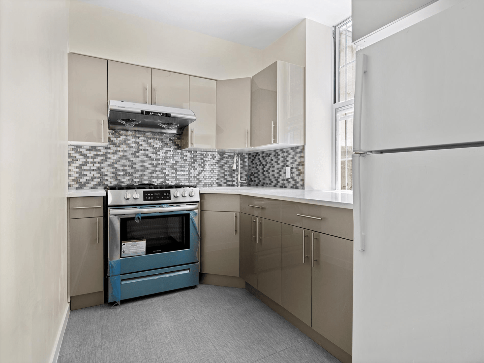 98 Clinton St #3
