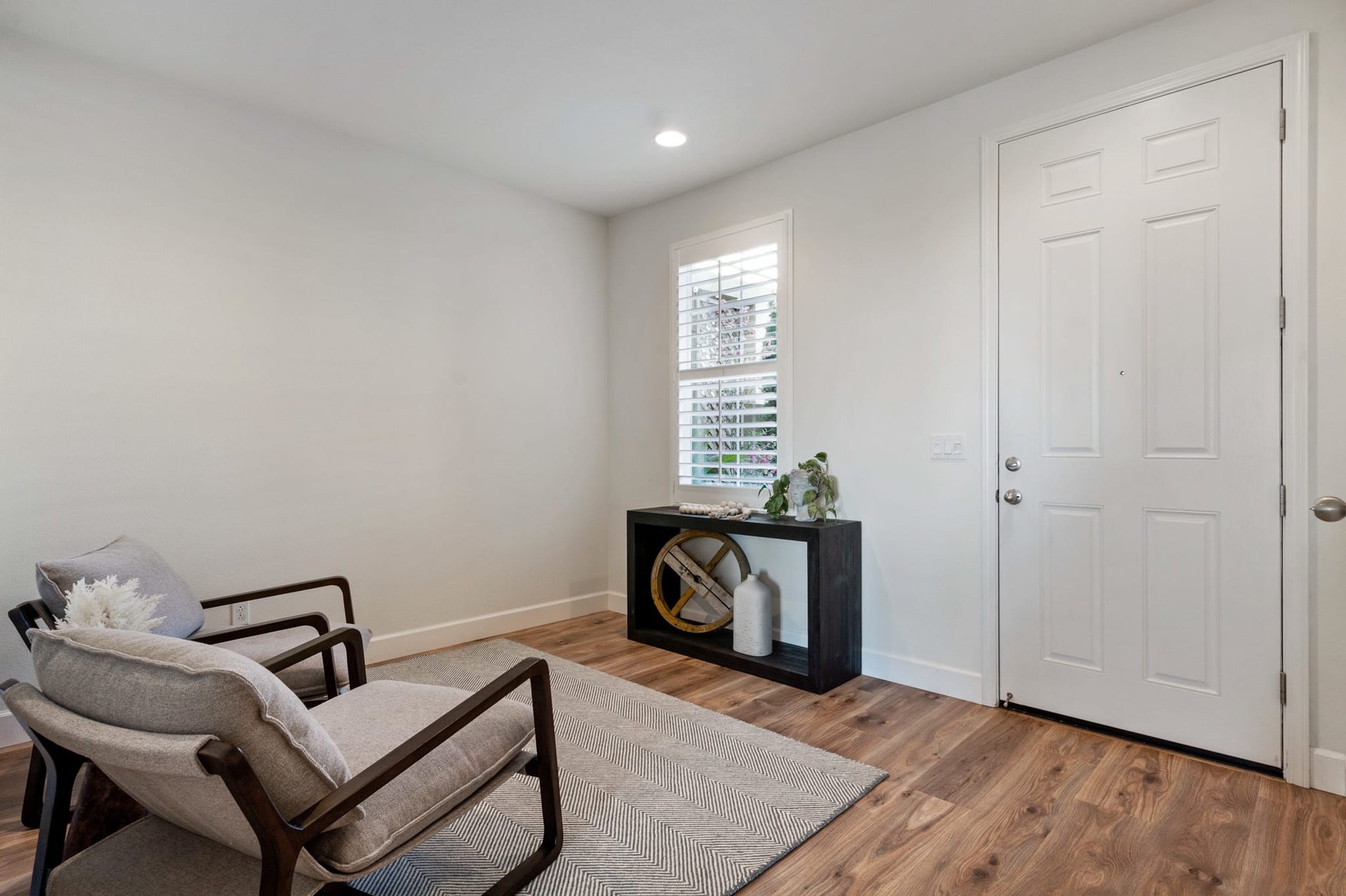 412 Jacquelyn Lane