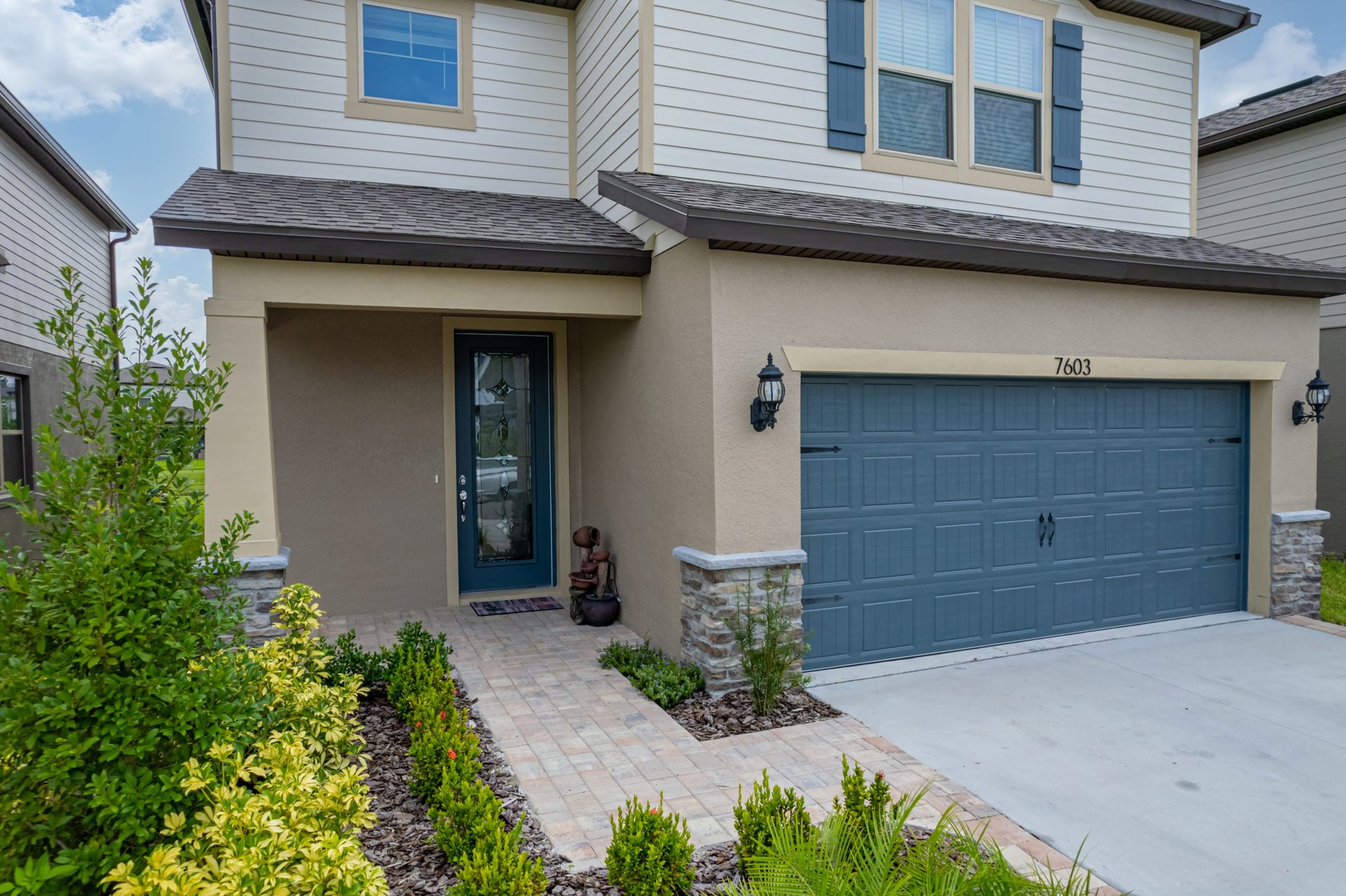7603 POOL COMPASS LOOP 