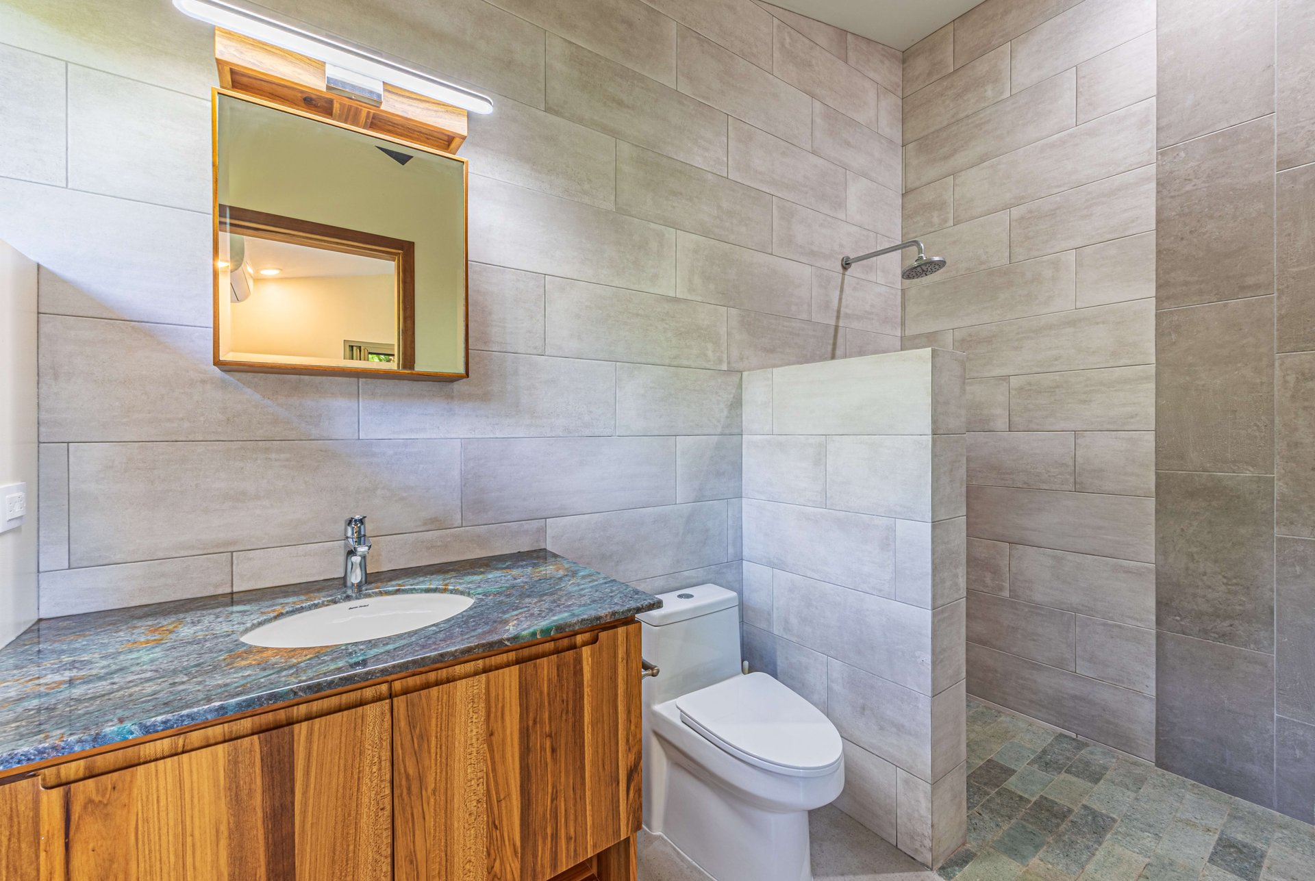 Jaw Dropping Sunset Views , With Easy Access, Private Casa Bella