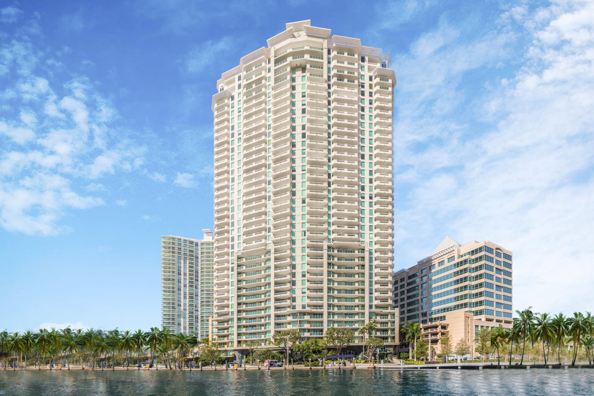 LAS OLAS GRAND 1606