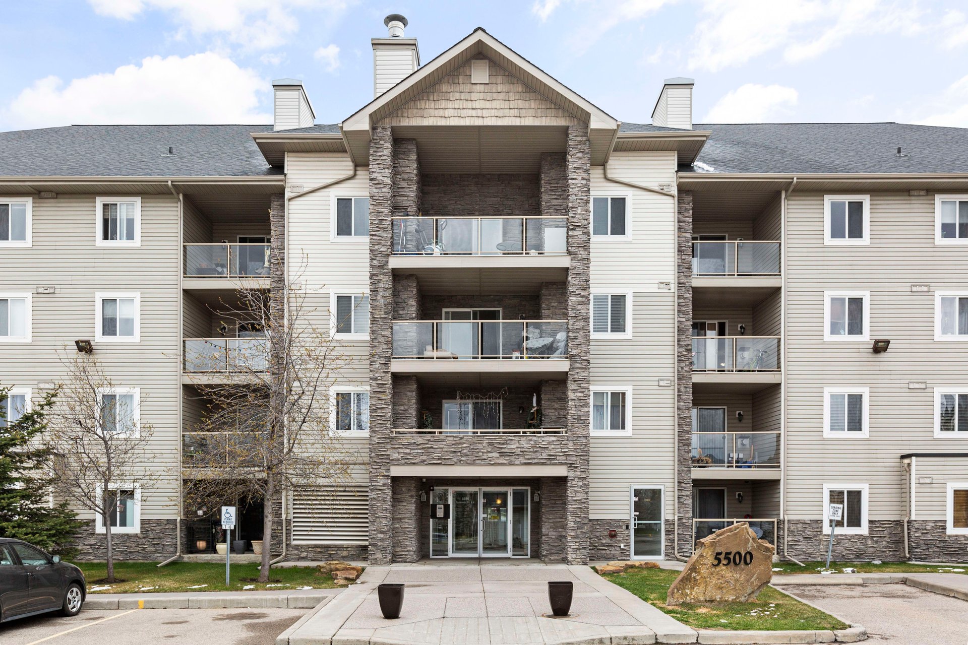 401, 5500 Somervale Court SW Unit: 401