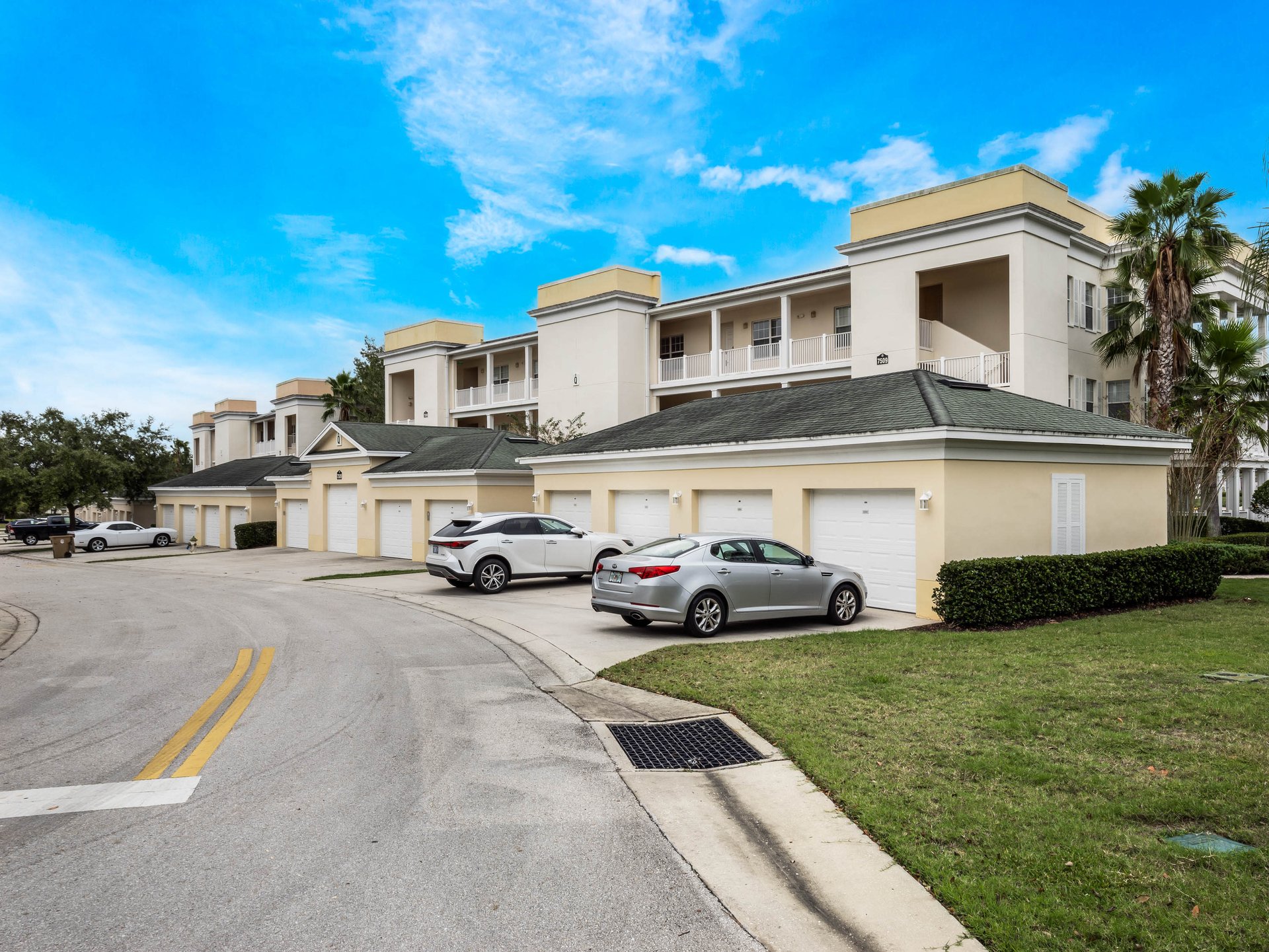 7509 MOURNING DOVE CIRCLE #303