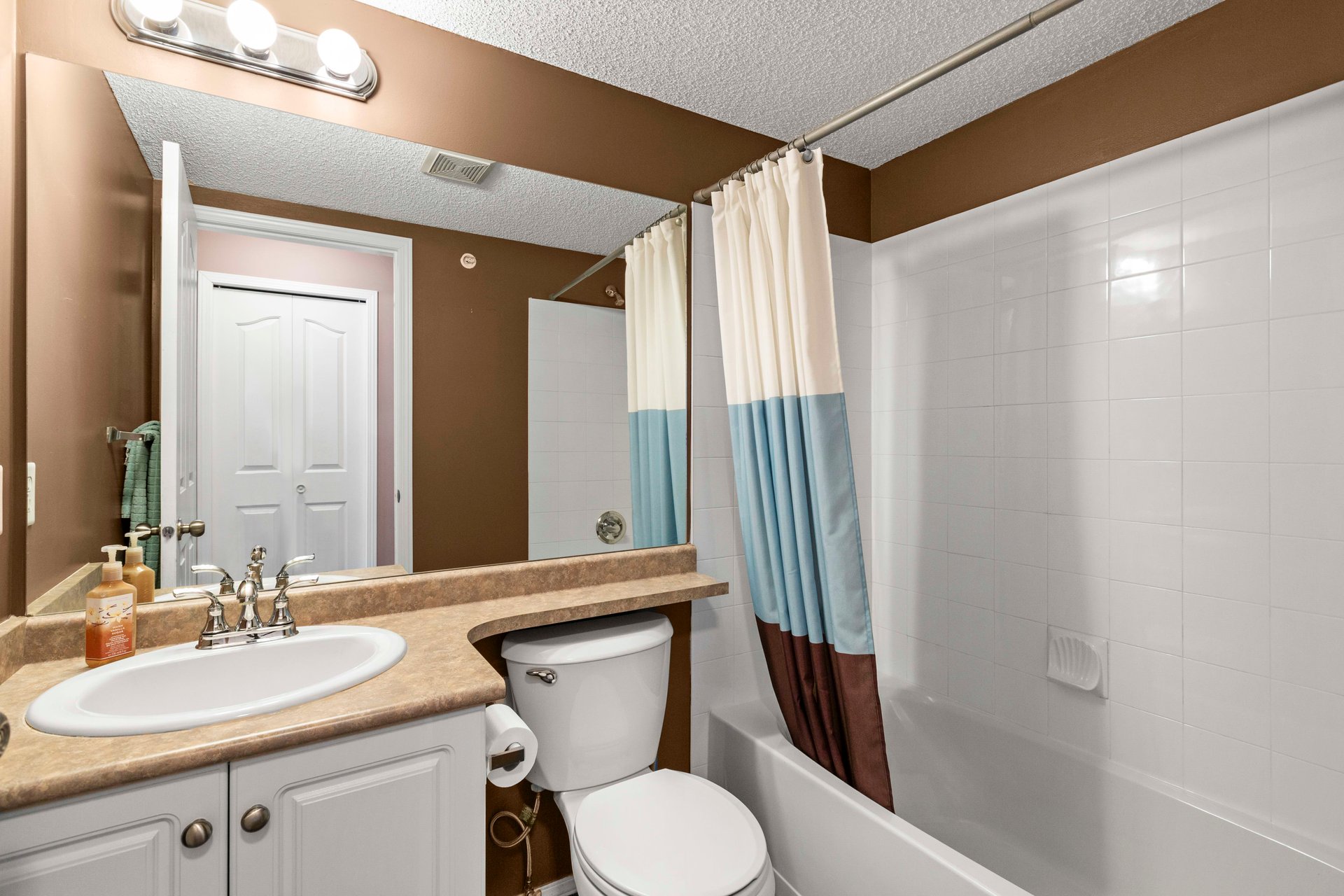 401, 5500 Somervale Court SW Unit: 401
