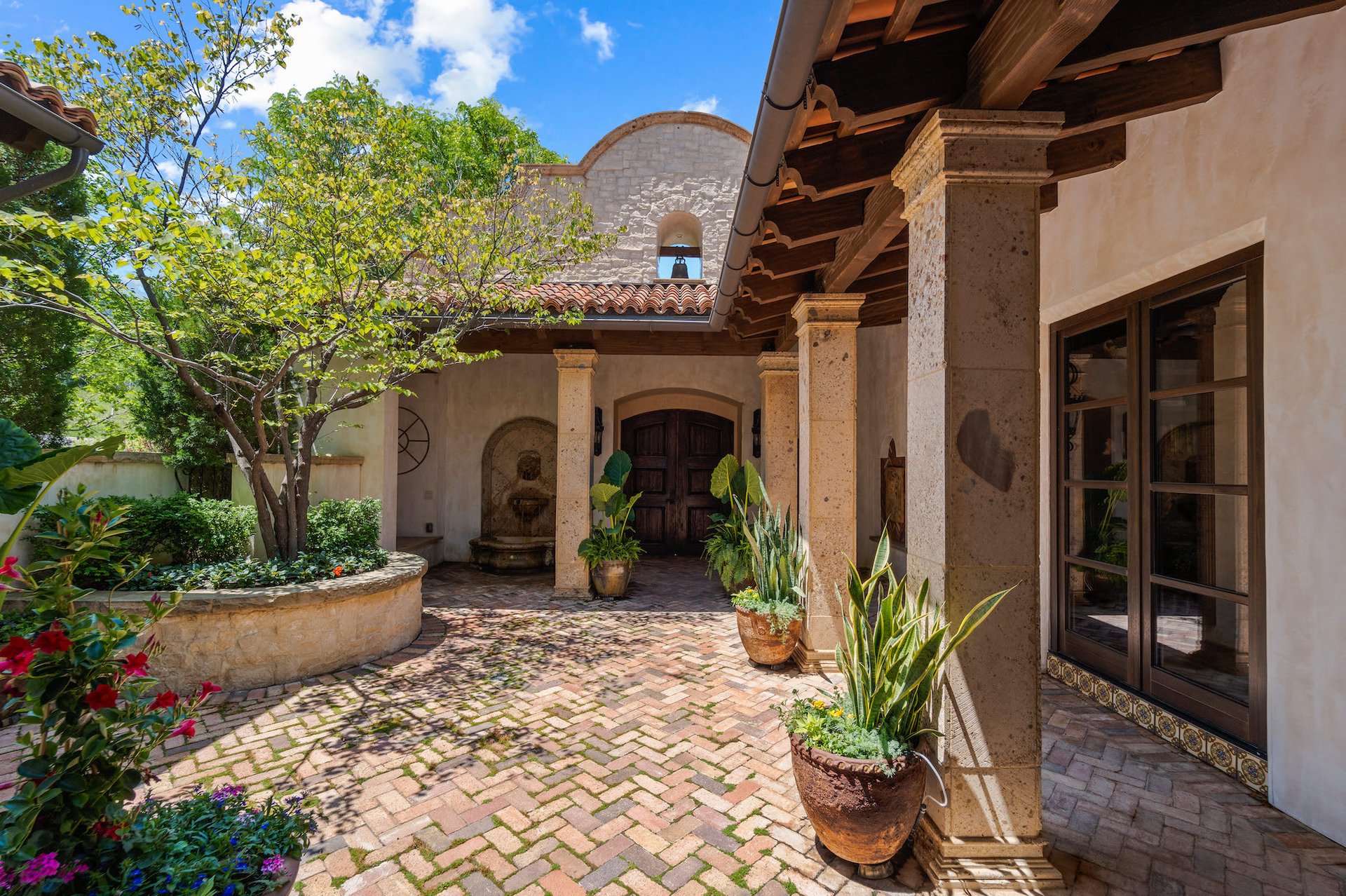 7944 Dante Drive