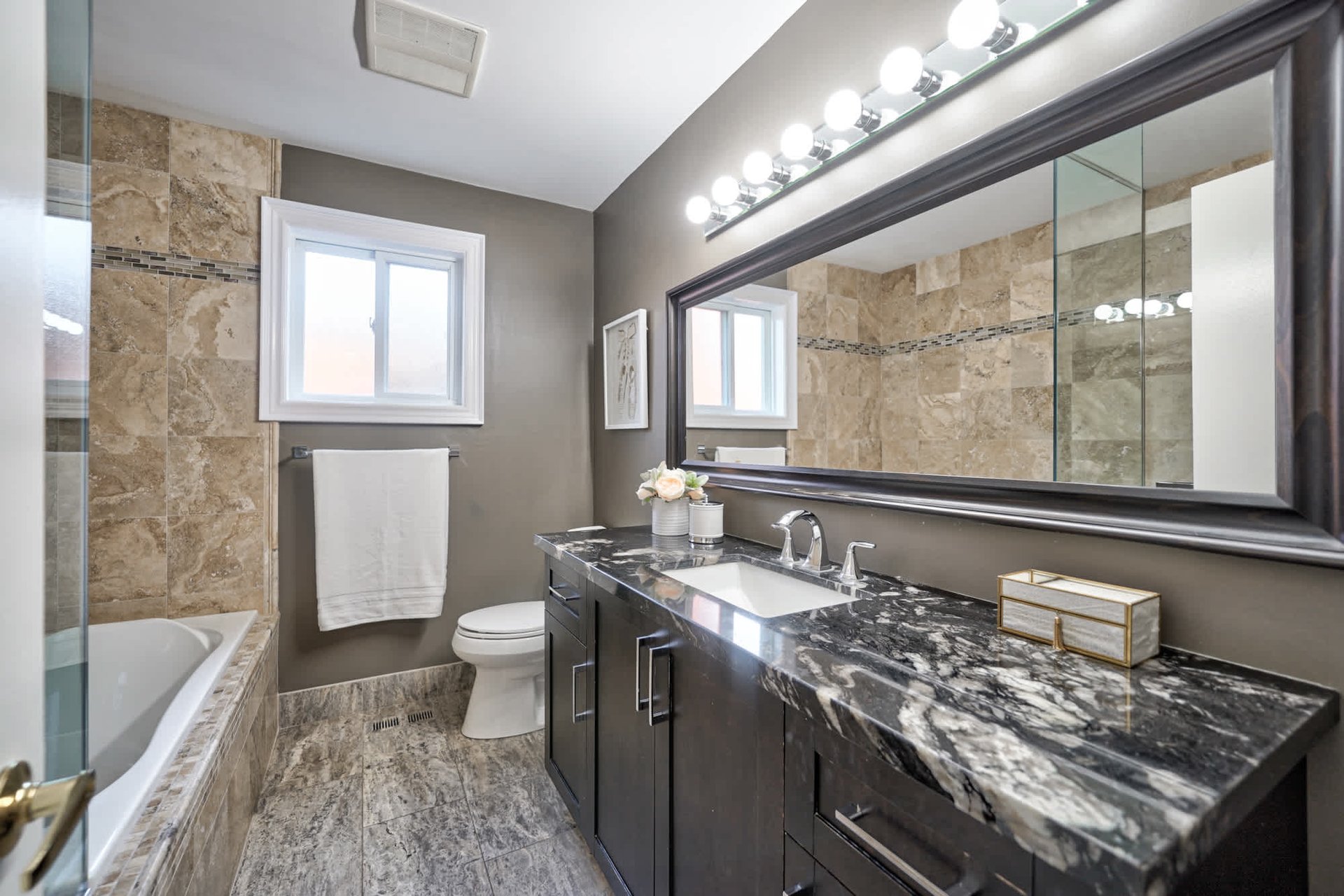 1405 Cedarglen Ct