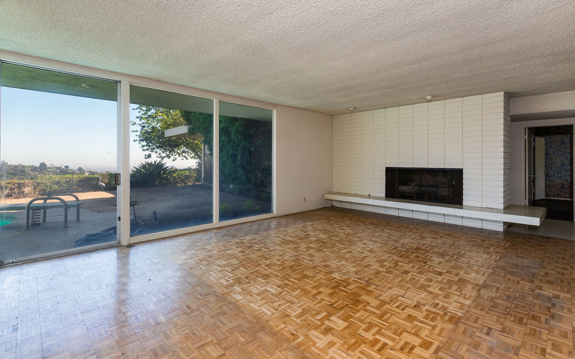 1394 Casiano Rd