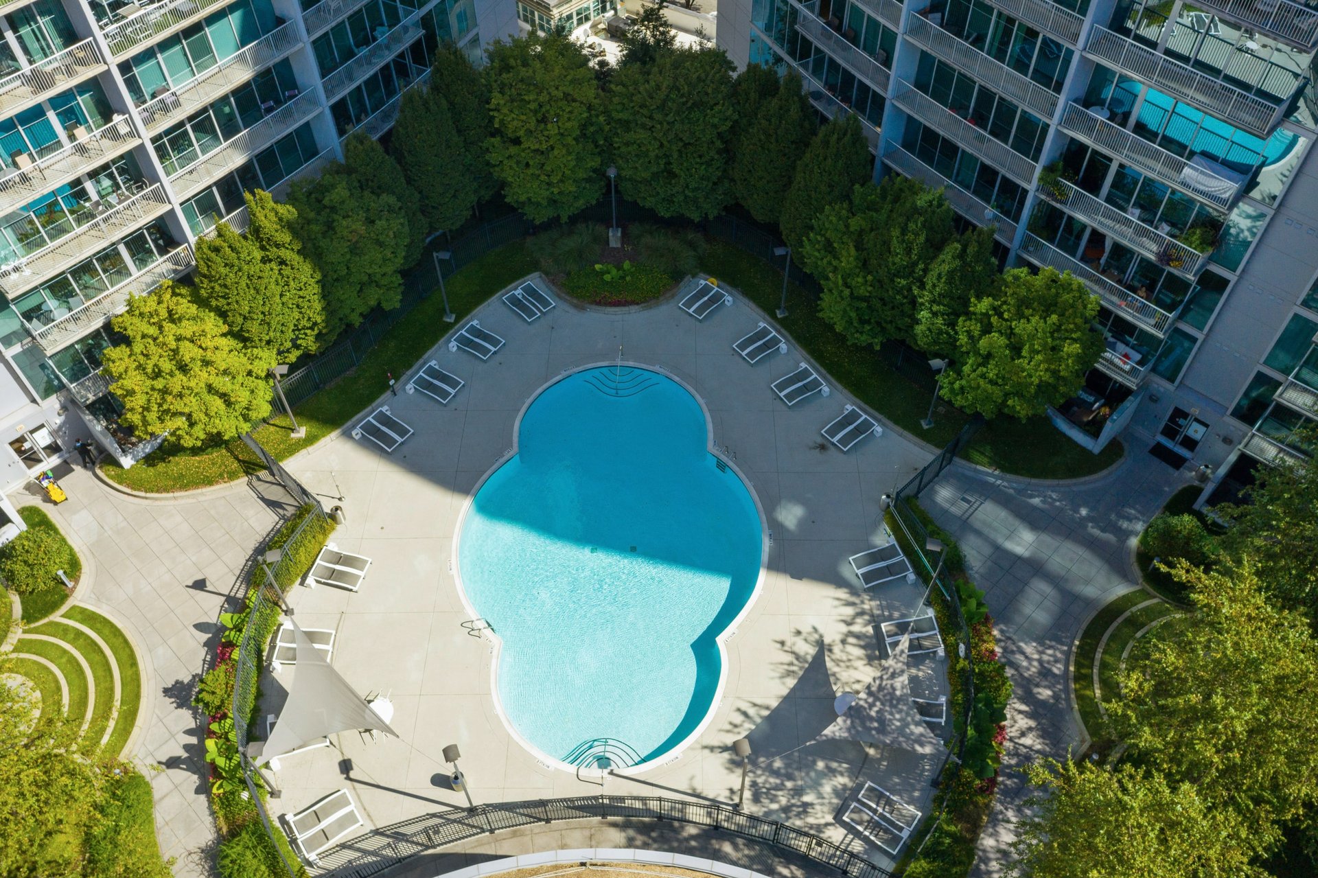 950 W Peachtree Street NW Unit: 701