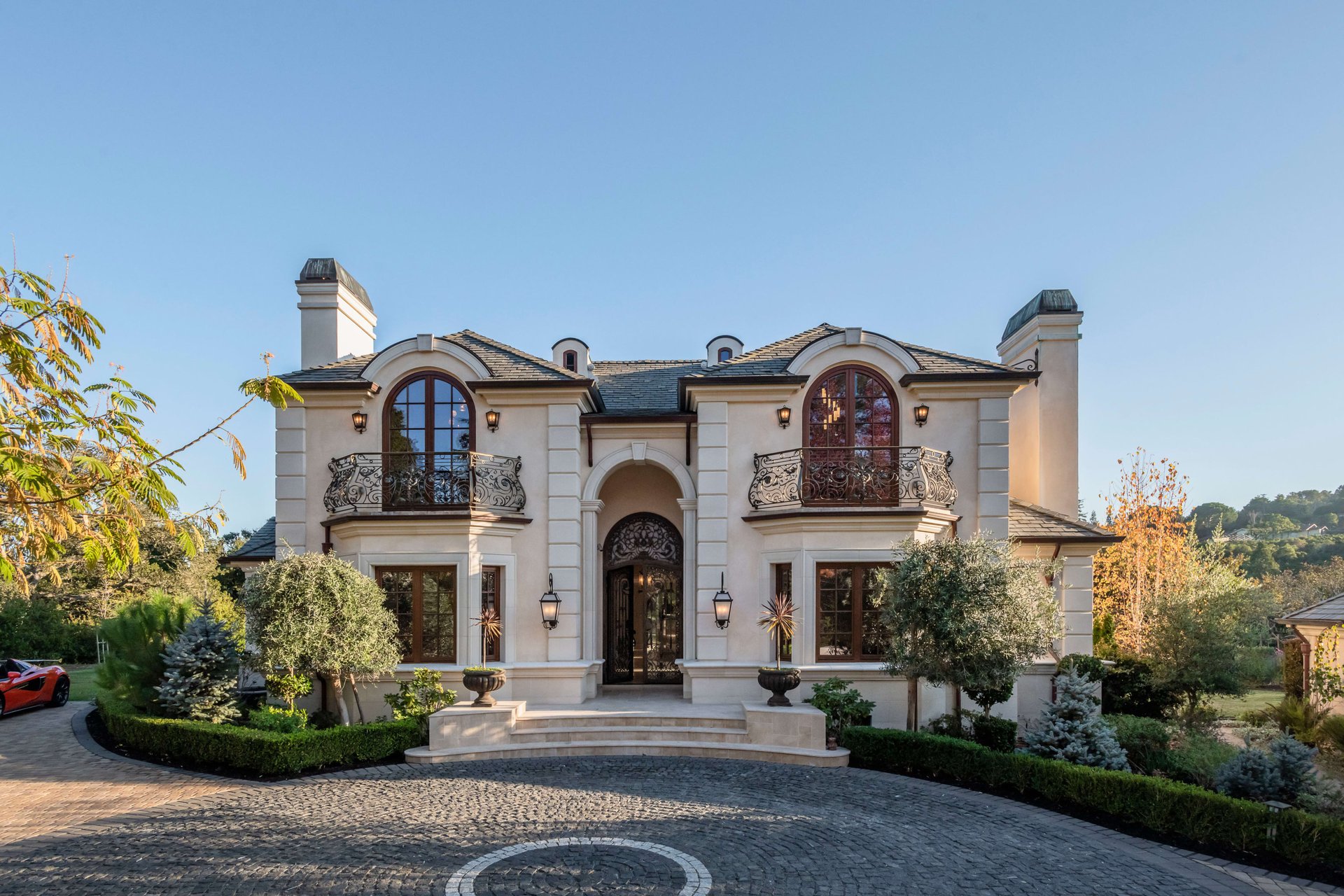 450 Las Pulgas DR