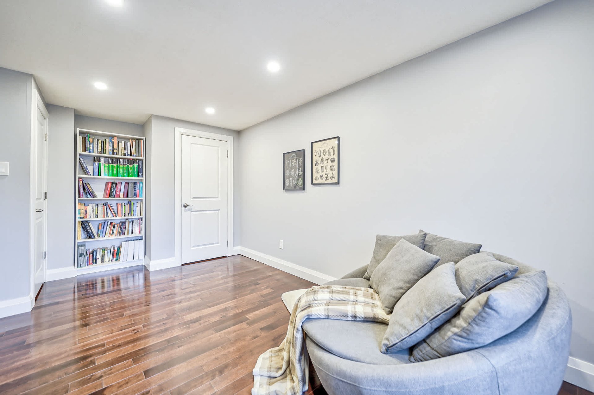 1196 Potters Wheel Cres