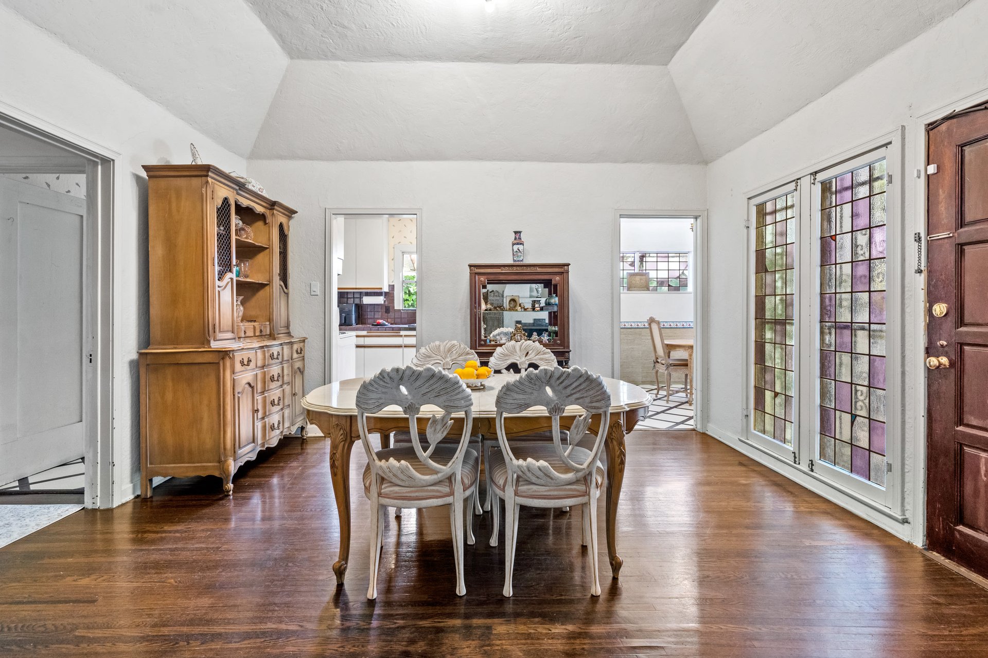 Opportunity Knocks in Prime Beverly Grove!
