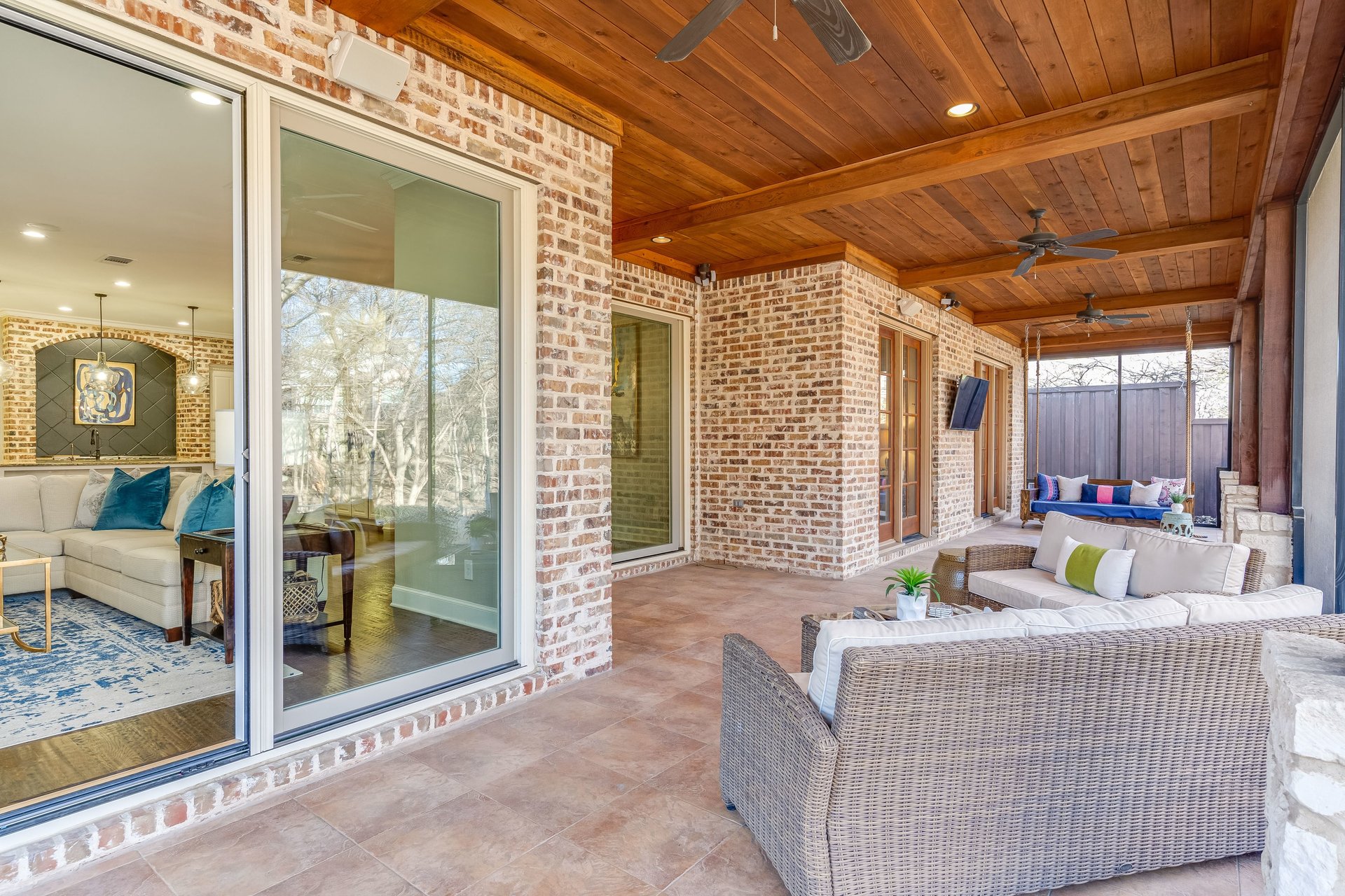 4734 Heritage Oaks Drive