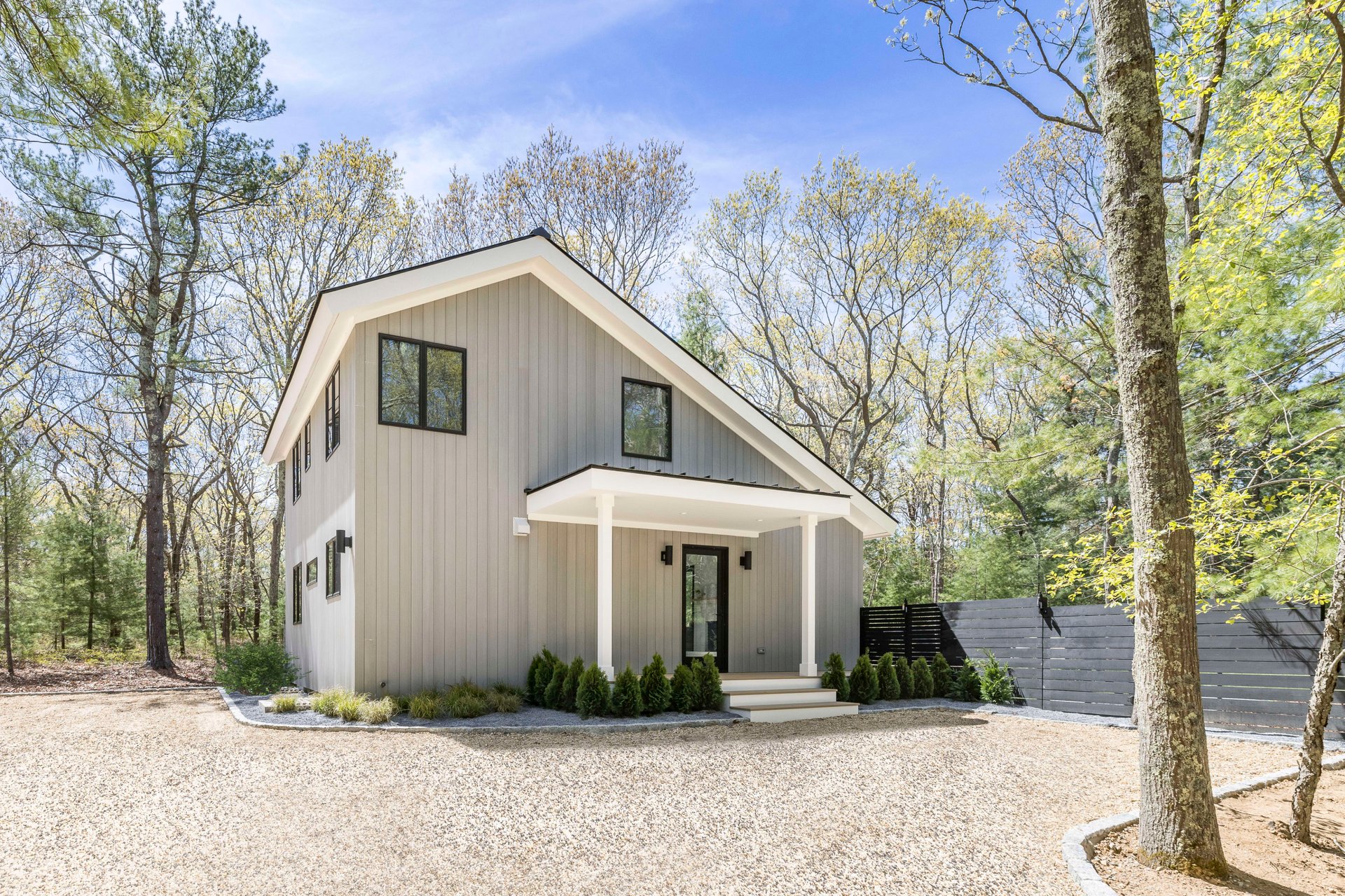 3 Malcolm Ave